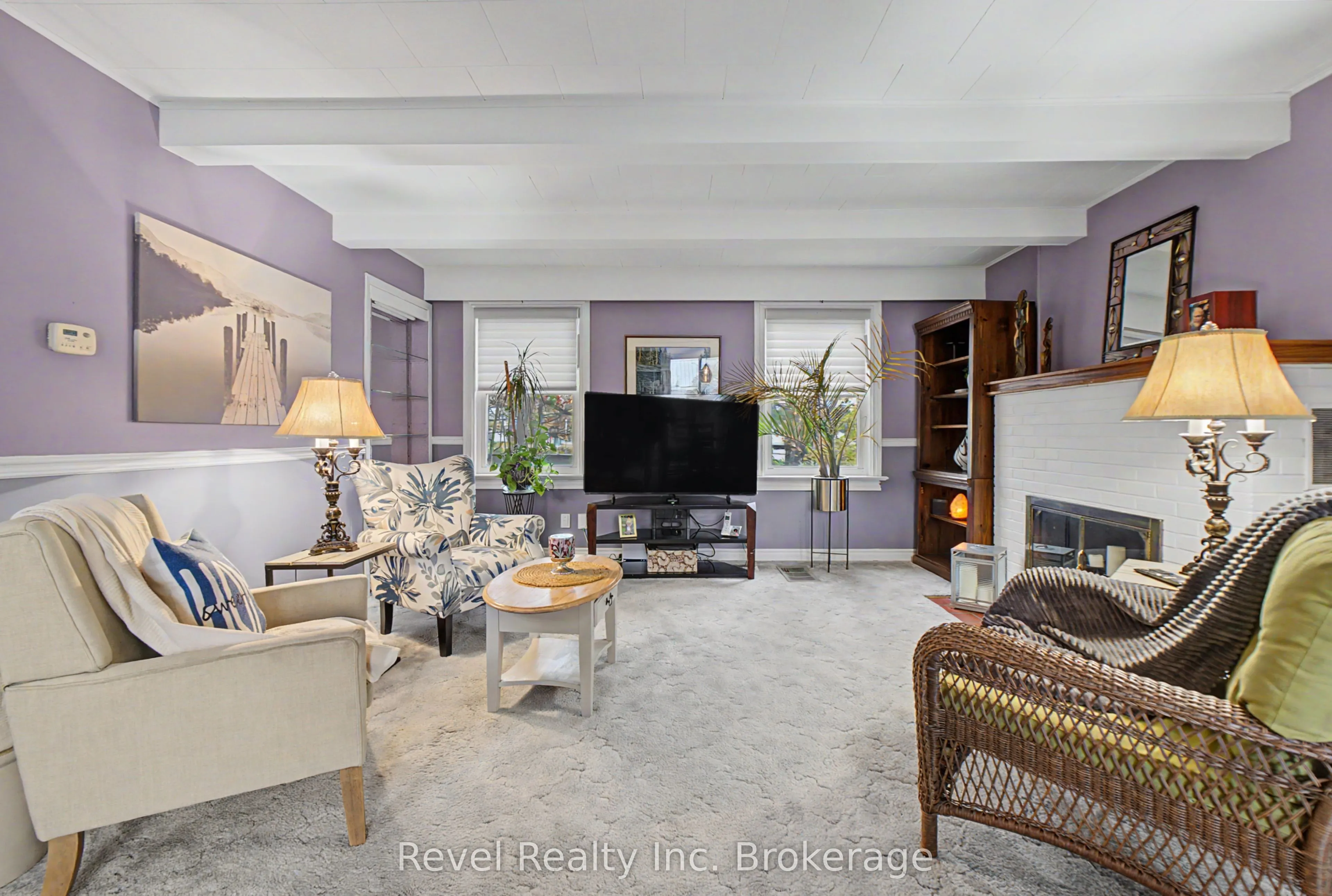 2043 Drew Street