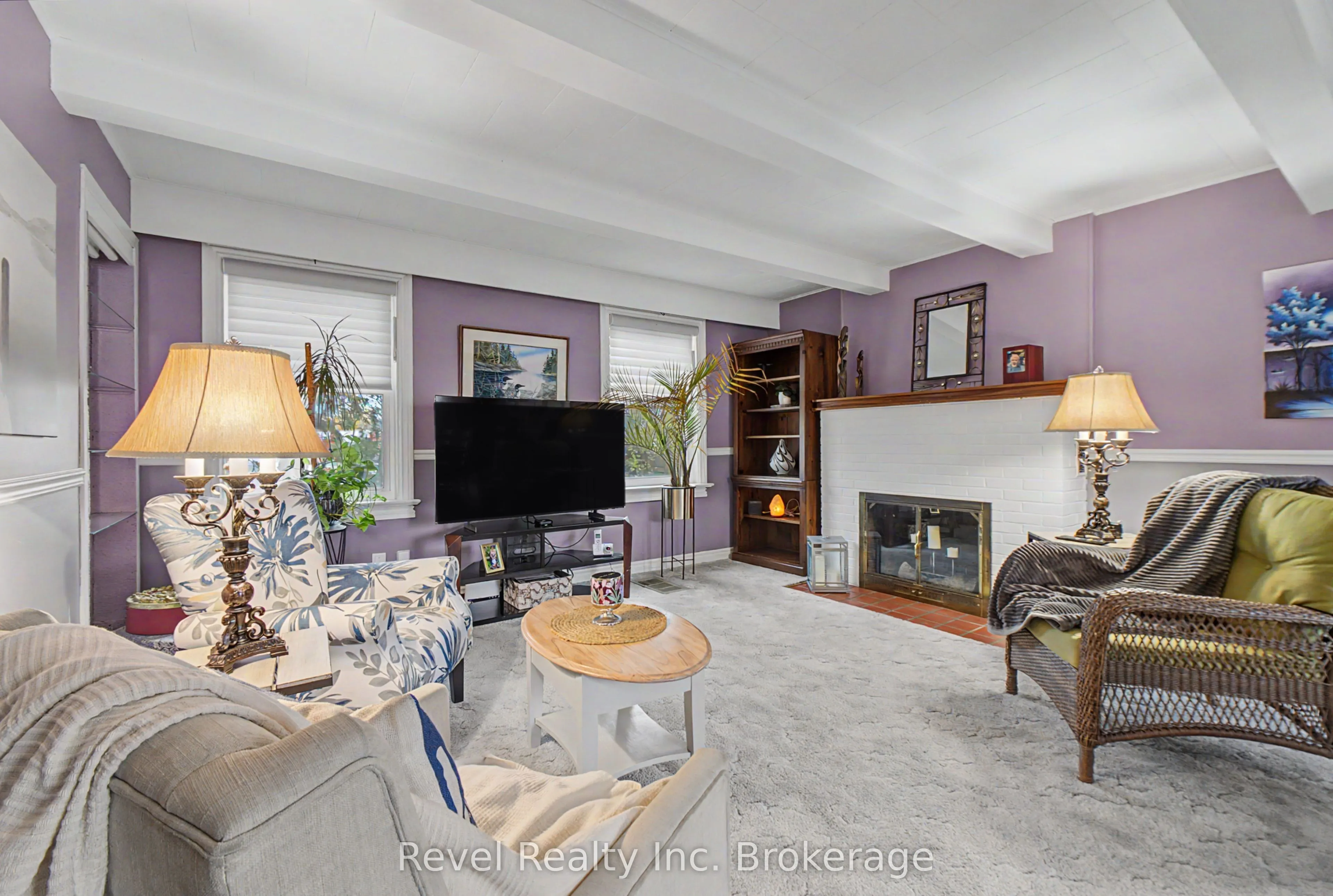 2043 Drew Street