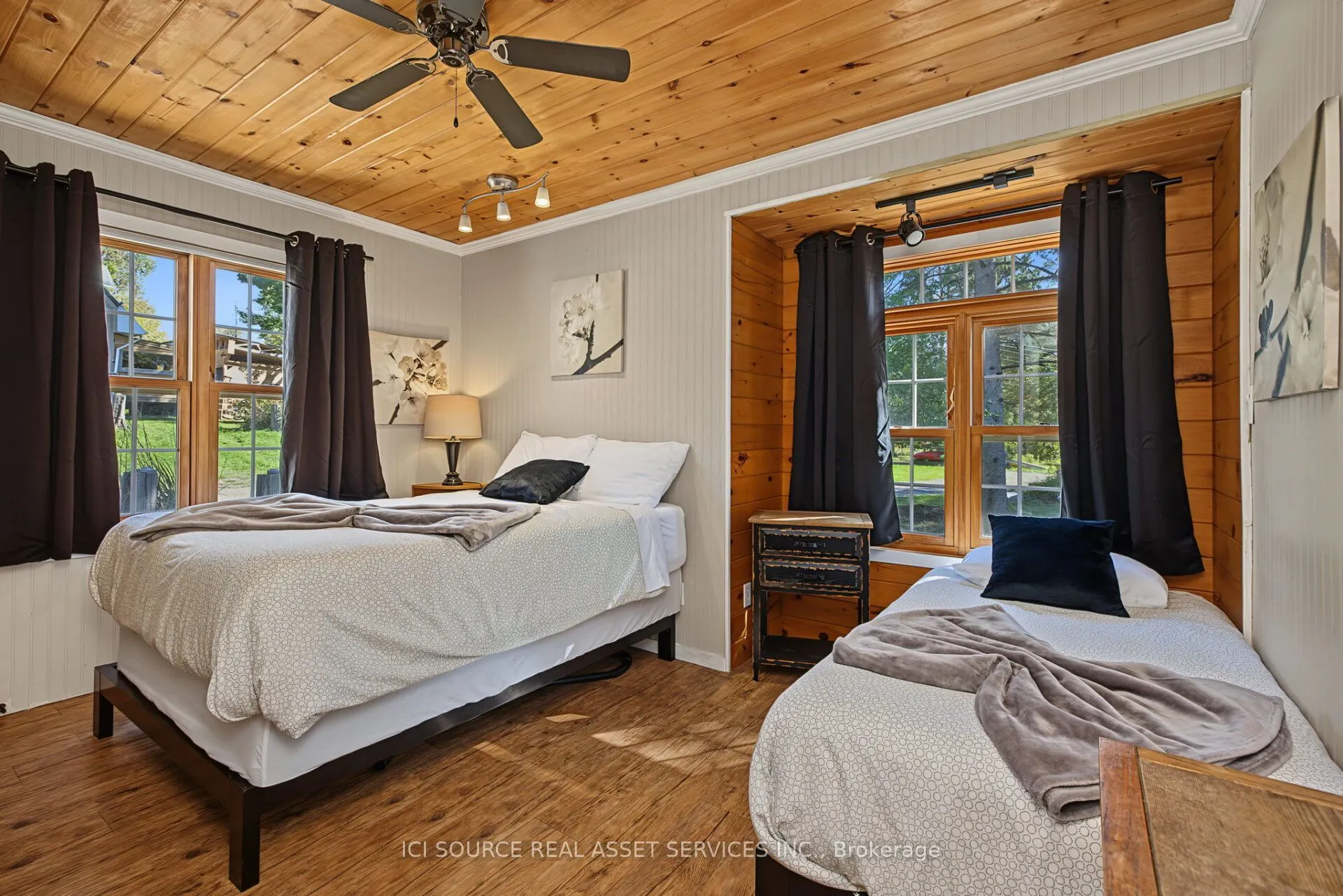 3 Woodland Lane