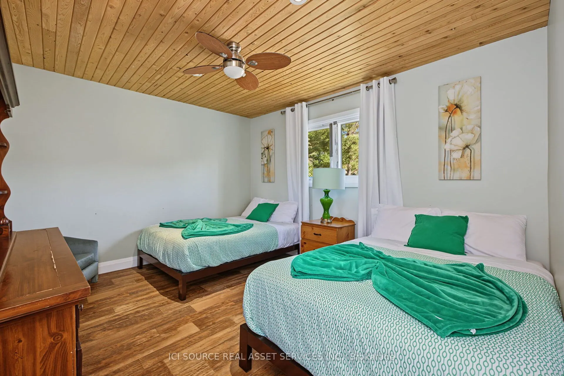 3 Woodland Lane