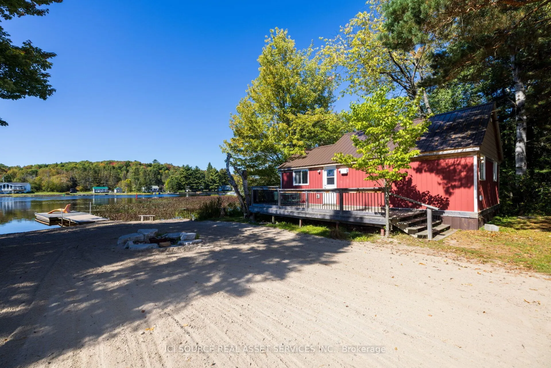 3 Woodland Lane