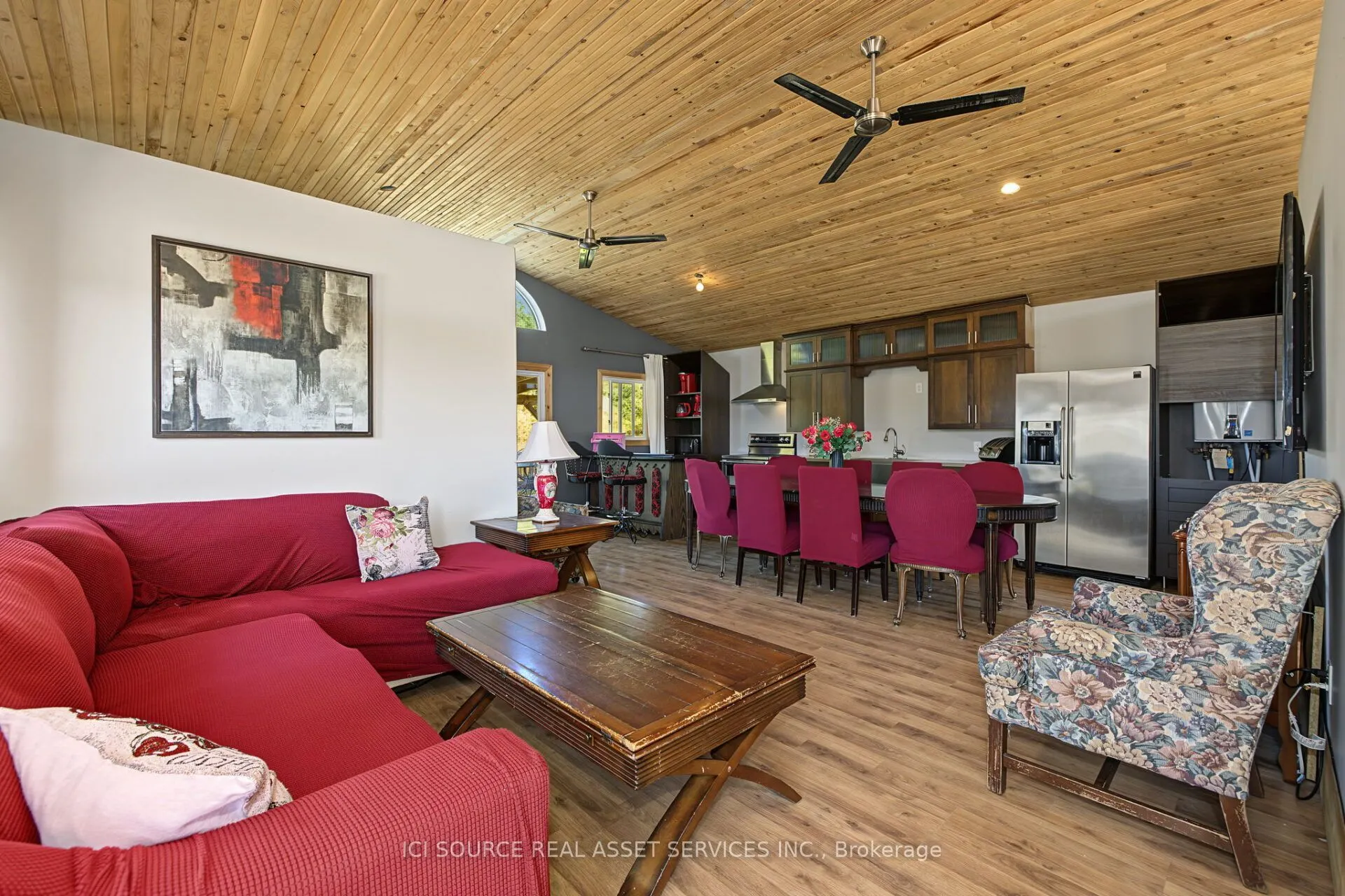 3 Woodland Lane