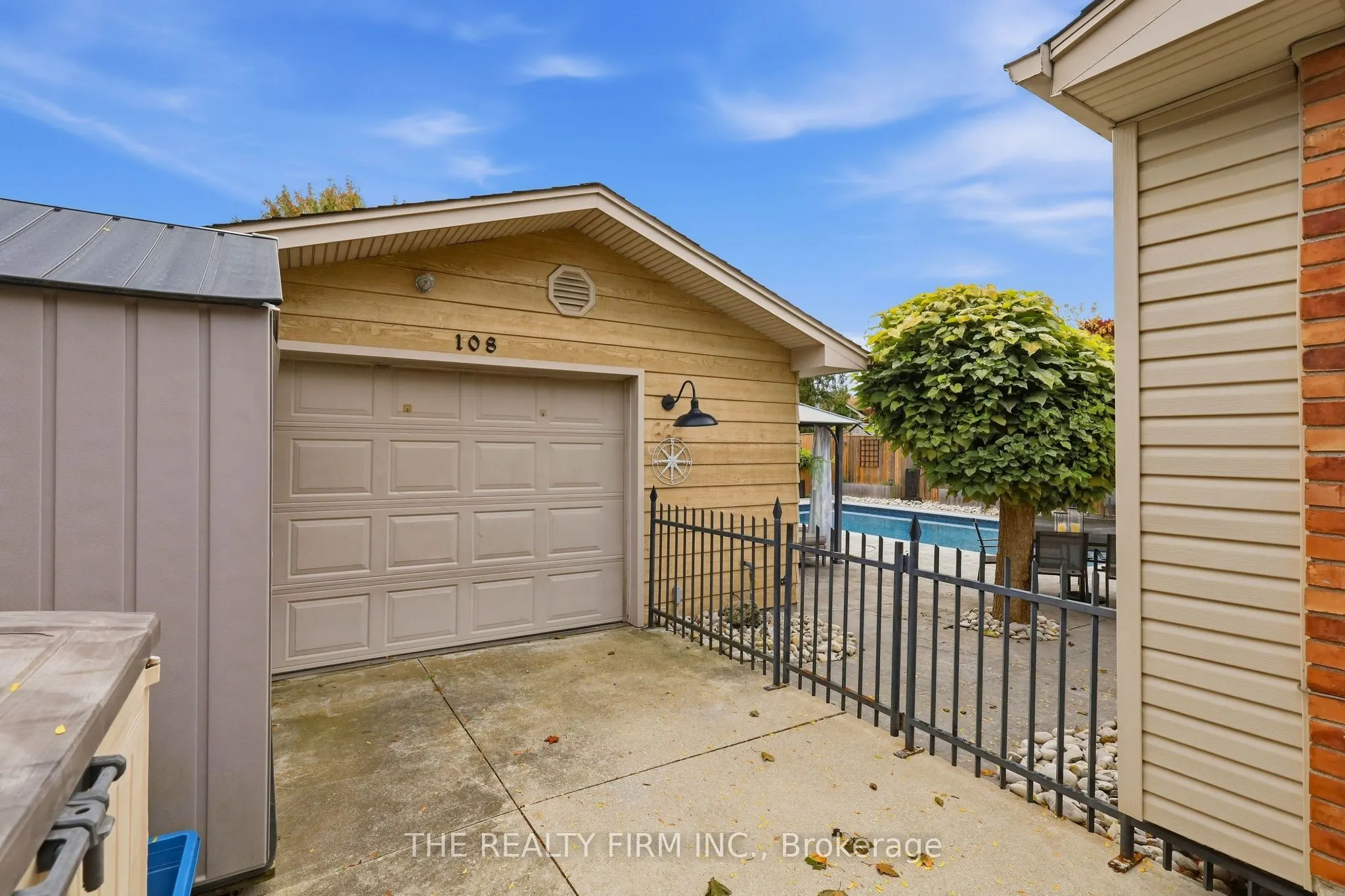 108 Downing Crescent