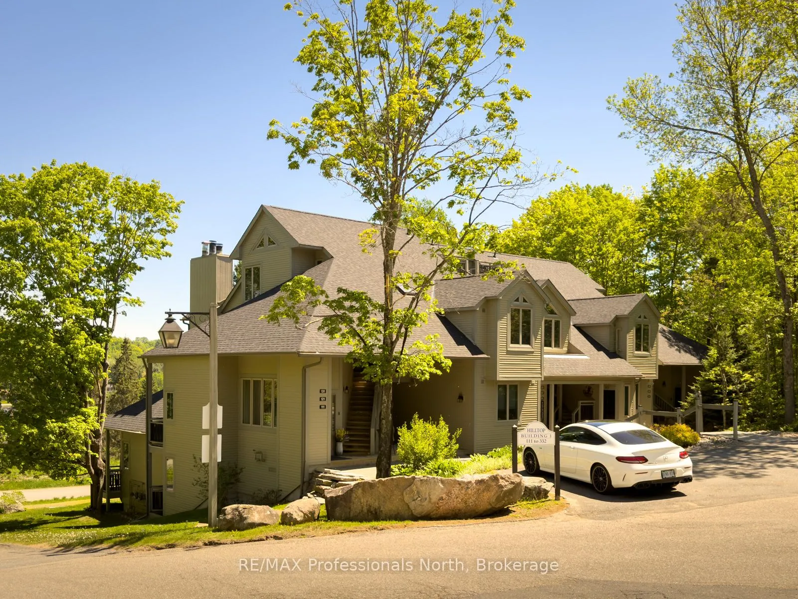 121 Grandview Hilltop Drive #121