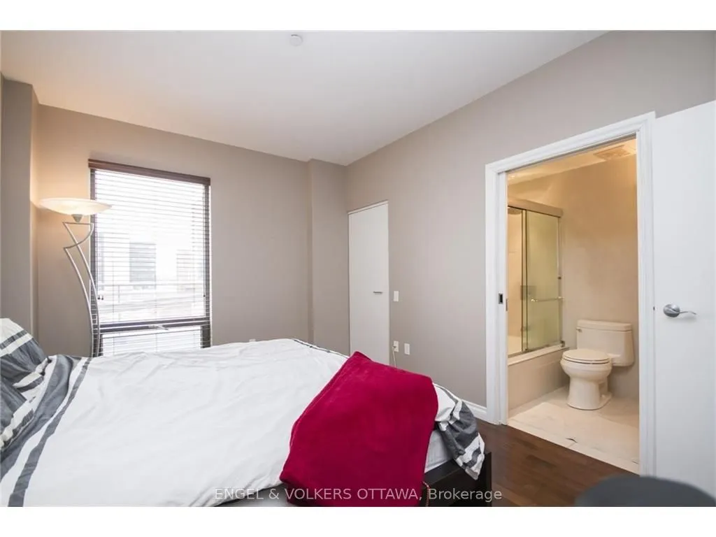 90 George Street #411