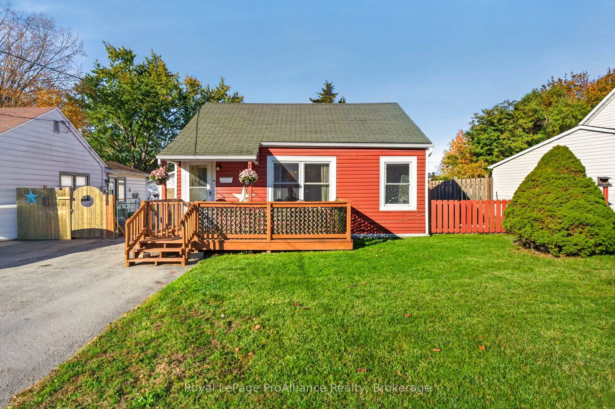 12 Kerr Crescent
