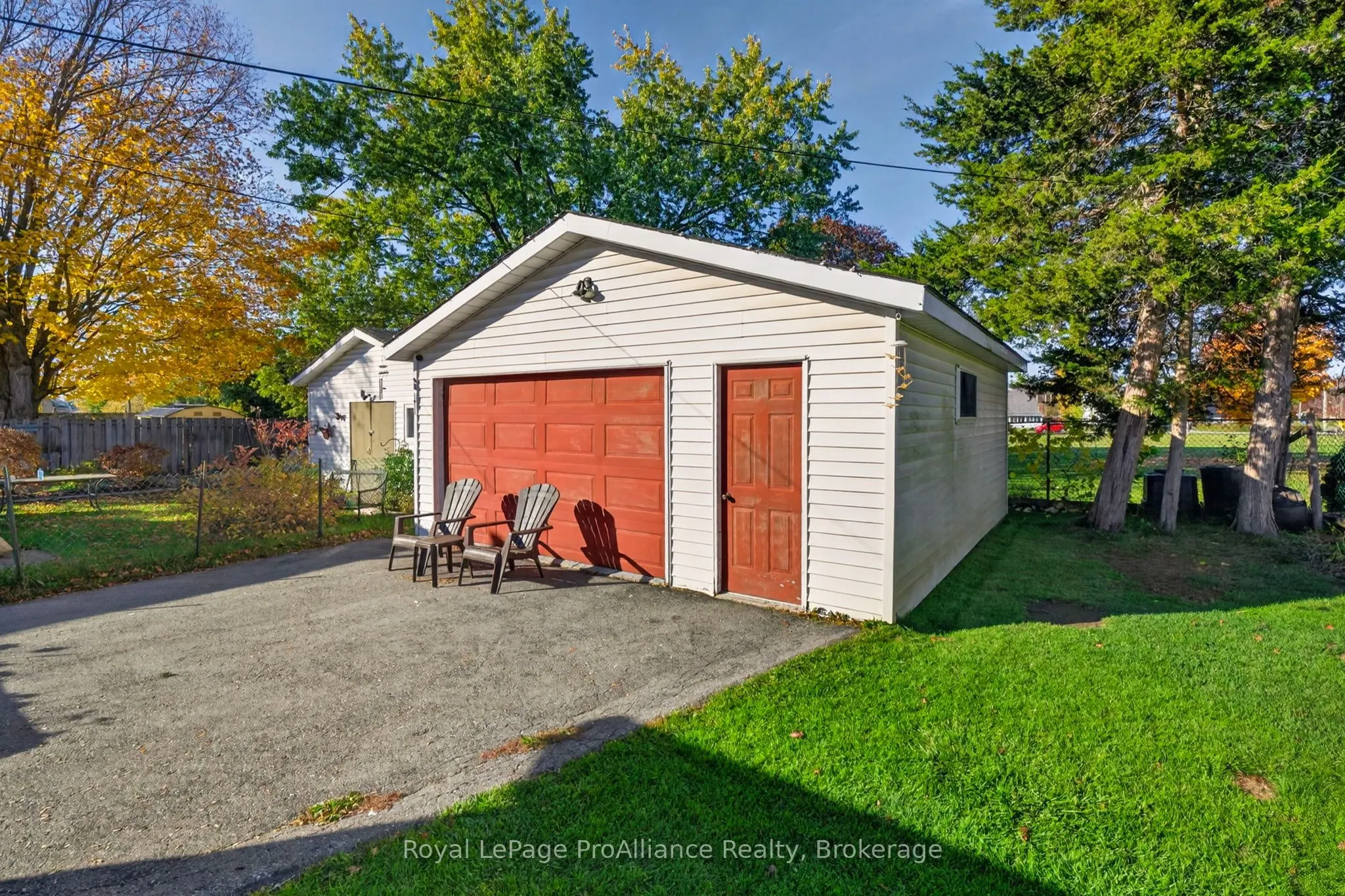12 Kerr Crescent