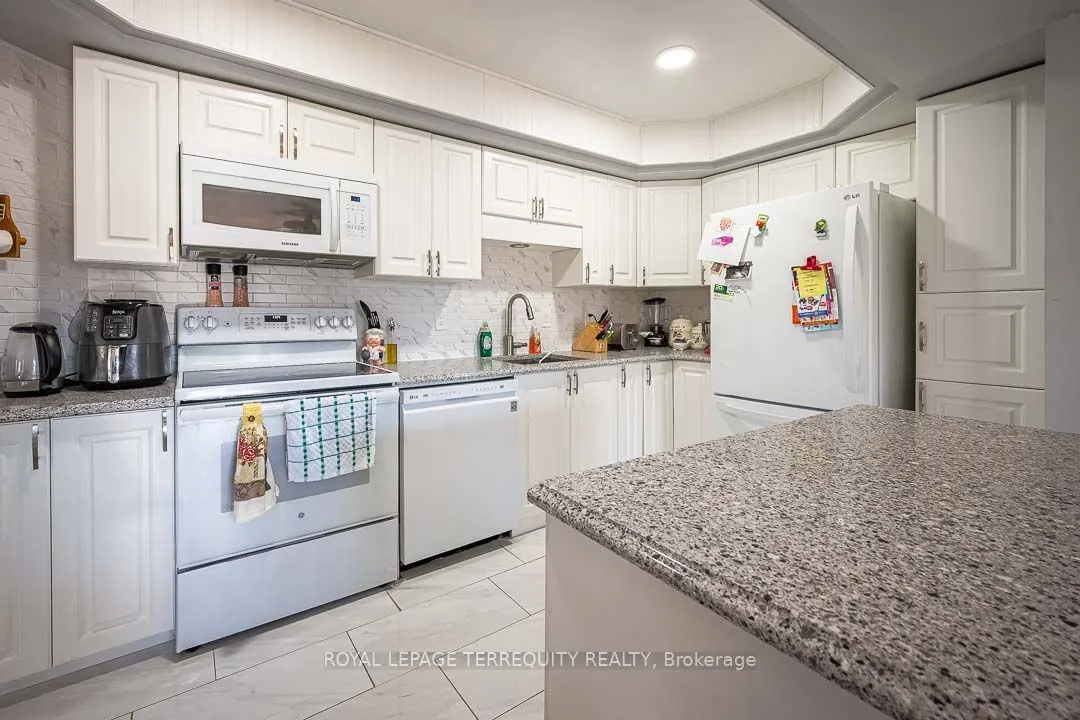 475 Parkhill Road W #211