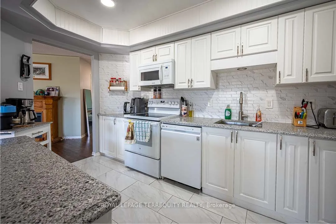 475 Parkhill Road W #211