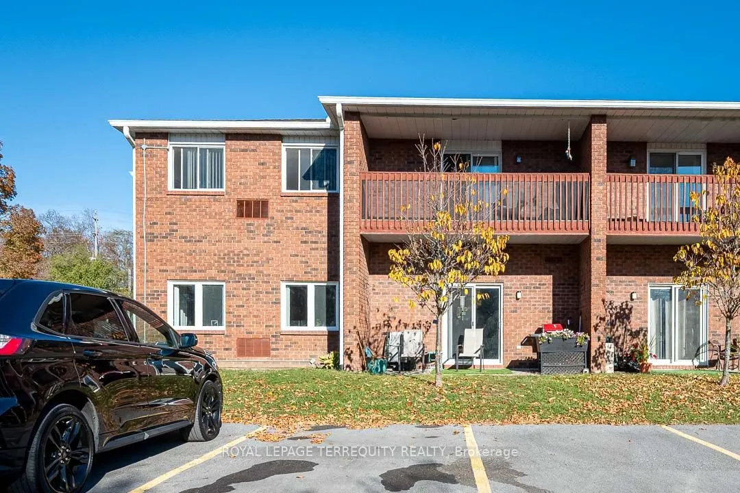 475 Parkhill Road W #211