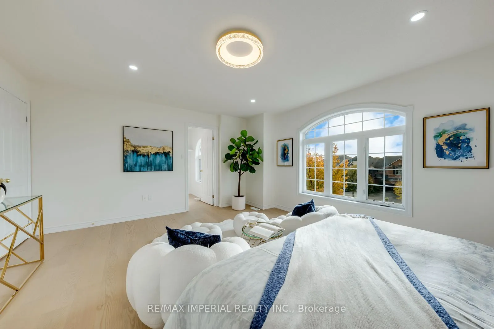 1149 Harrogate Drive
