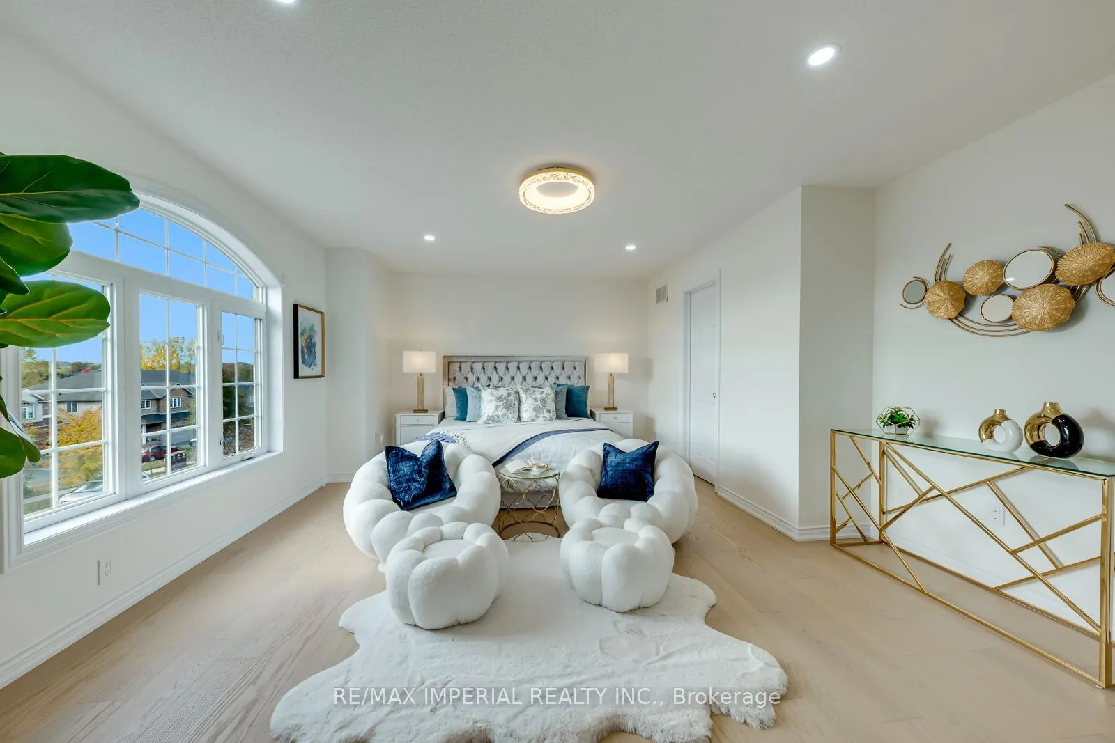 1149 Harrogate Drive