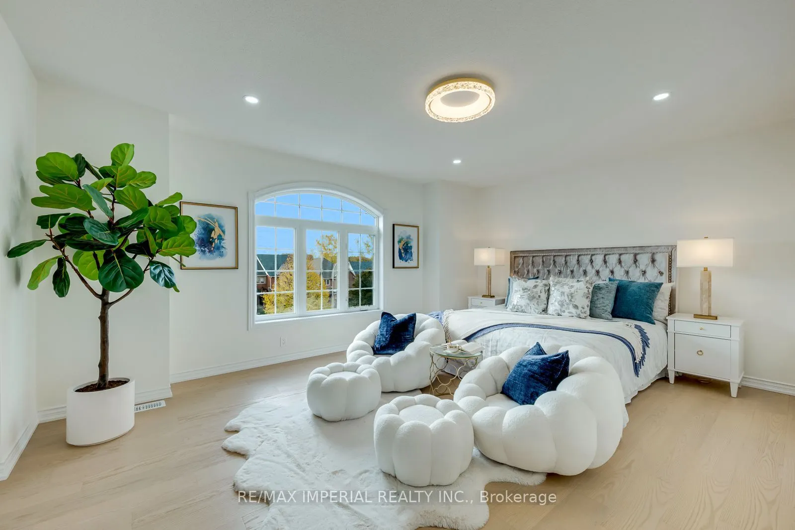 1149 Harrogate Drive