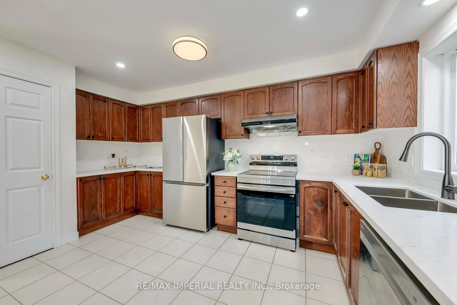 1149 Harrogate Drive