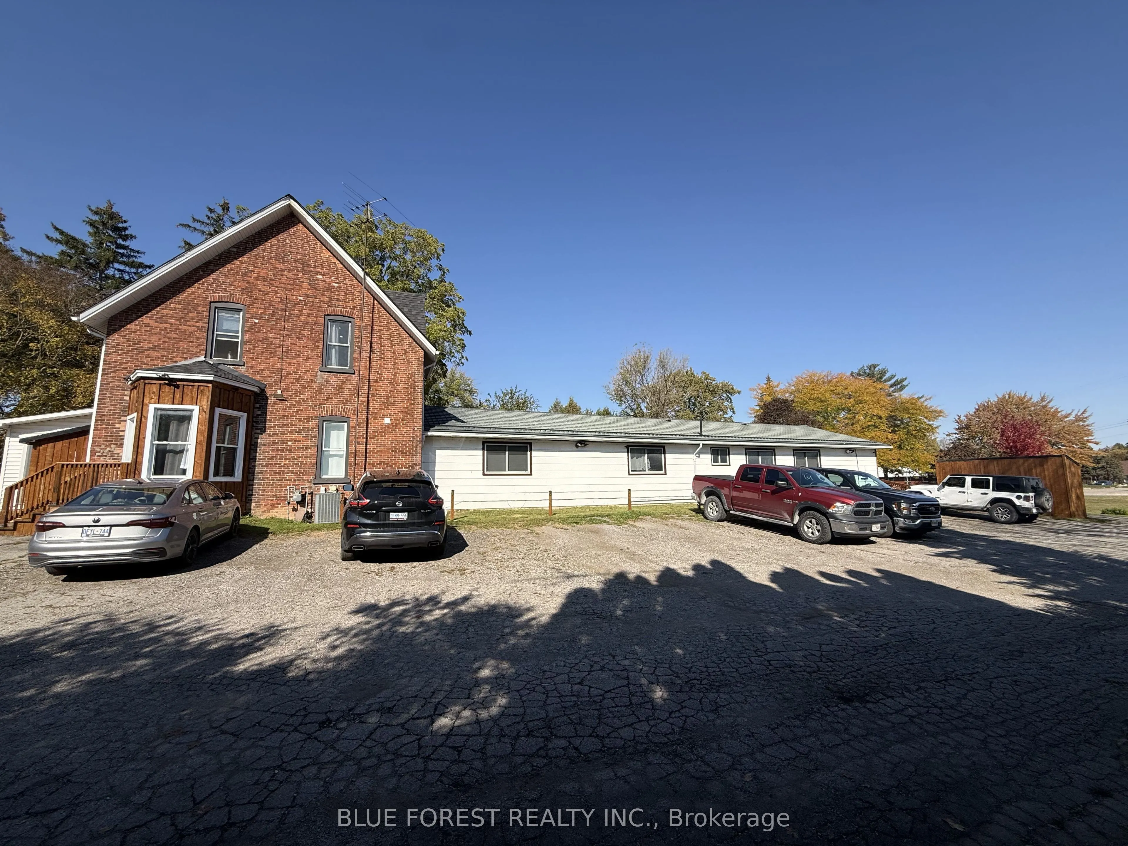 77 Erie Street S