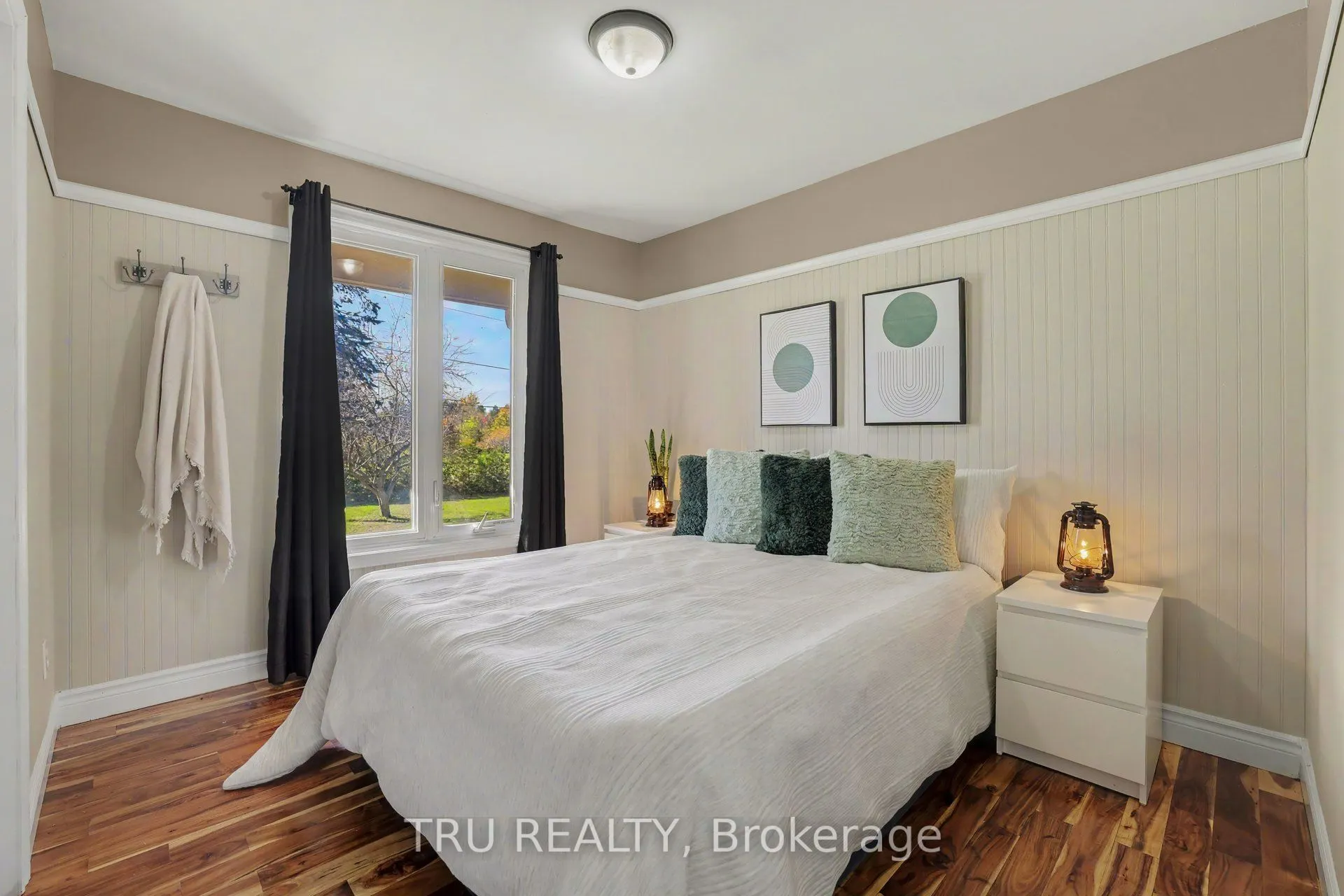 6 Oxford Heights Drive