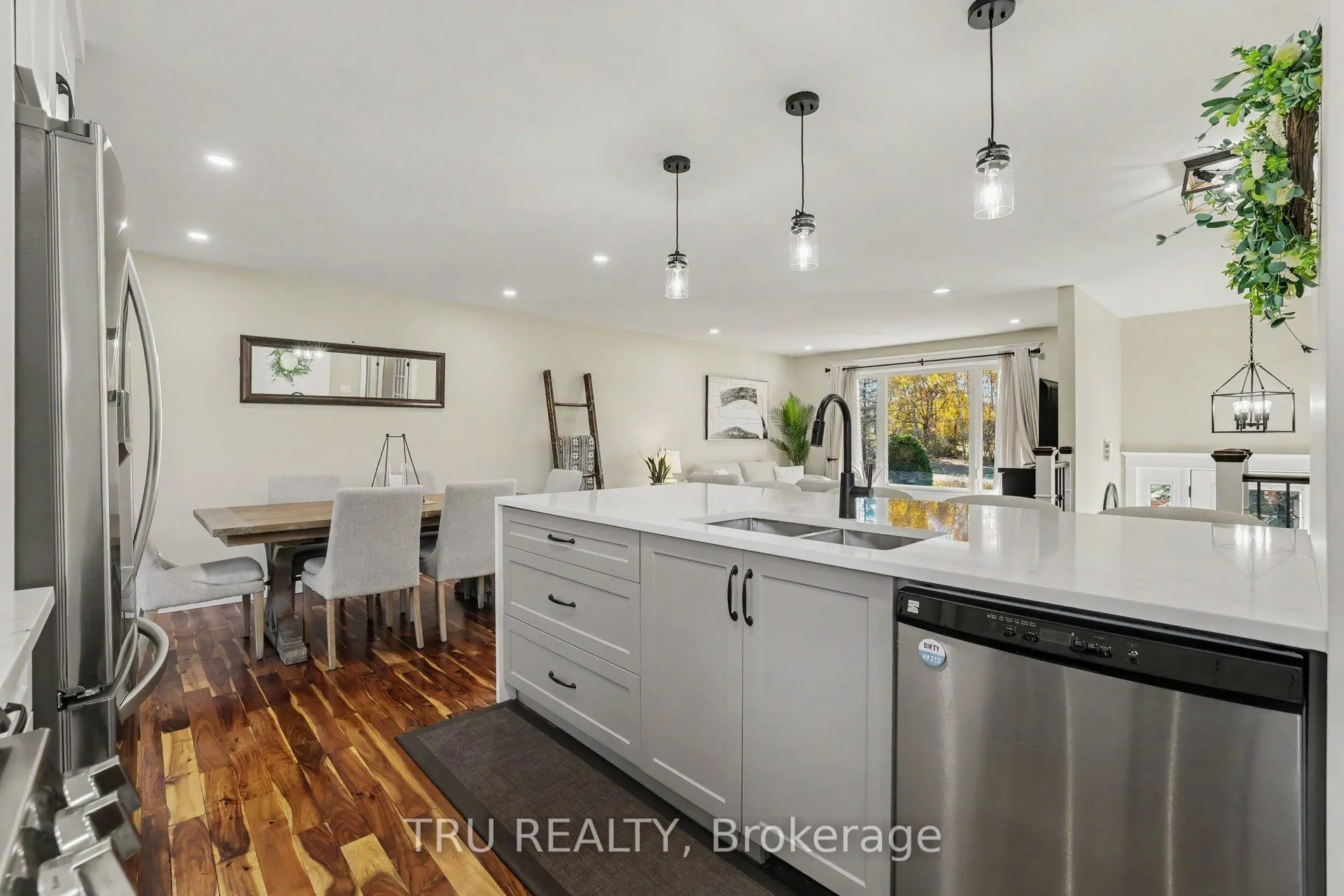 6 Oxford Heights Drive