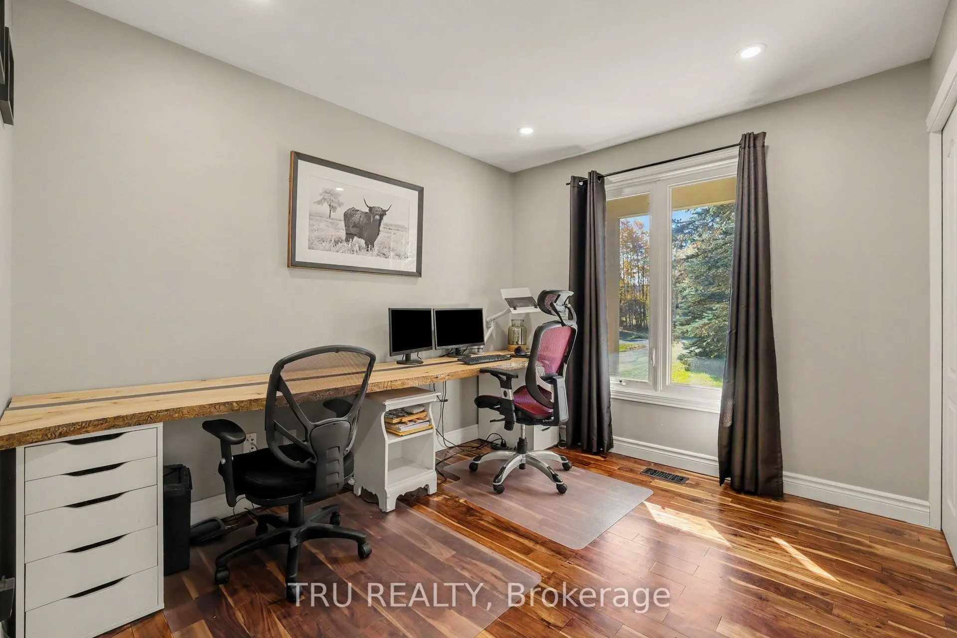 6 Oxford Heights Drive