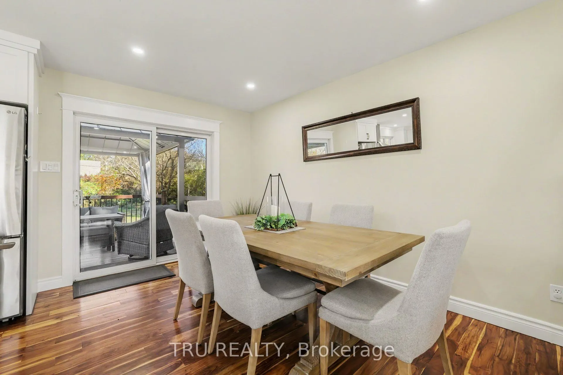 6 Oxford Heights Drive