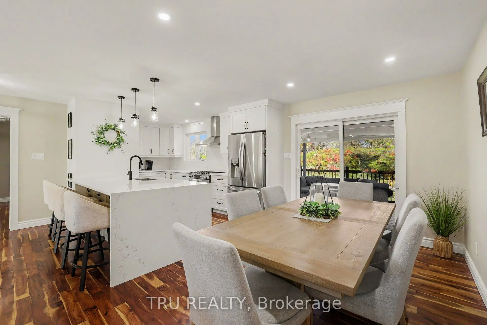 6 Oxford Heights Drive