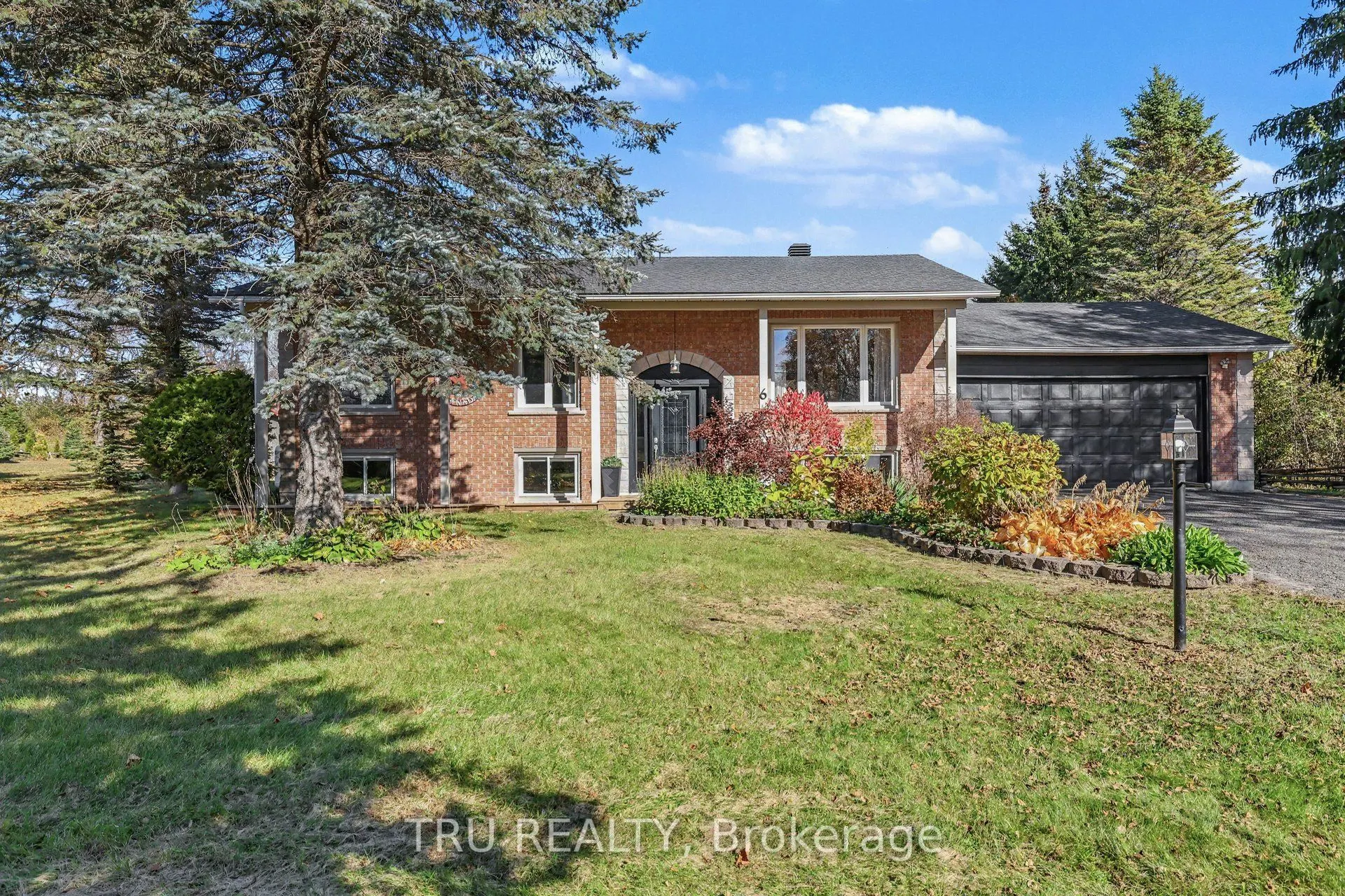 6 Oxford Heights Drive