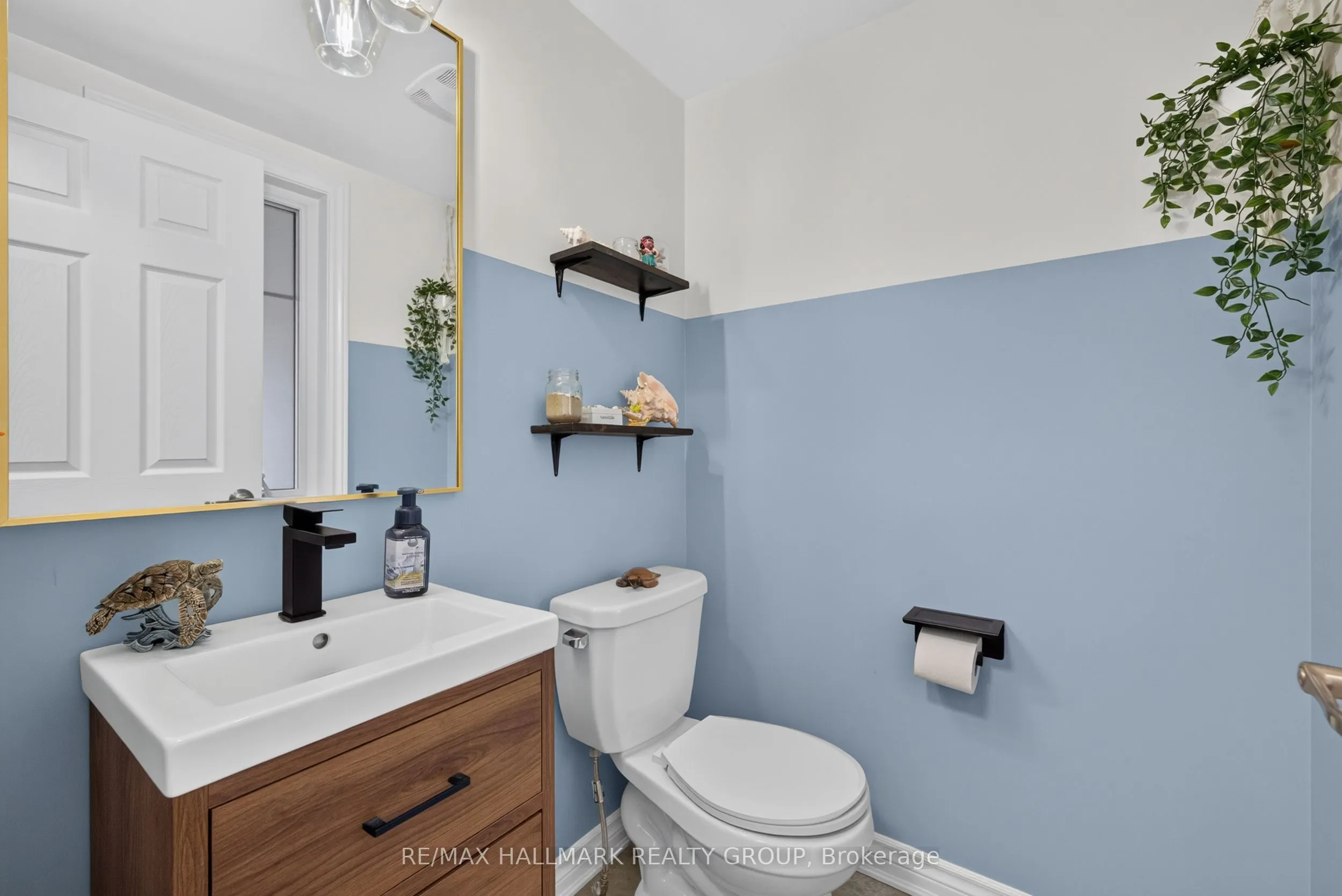 792 Mayfly Crescent