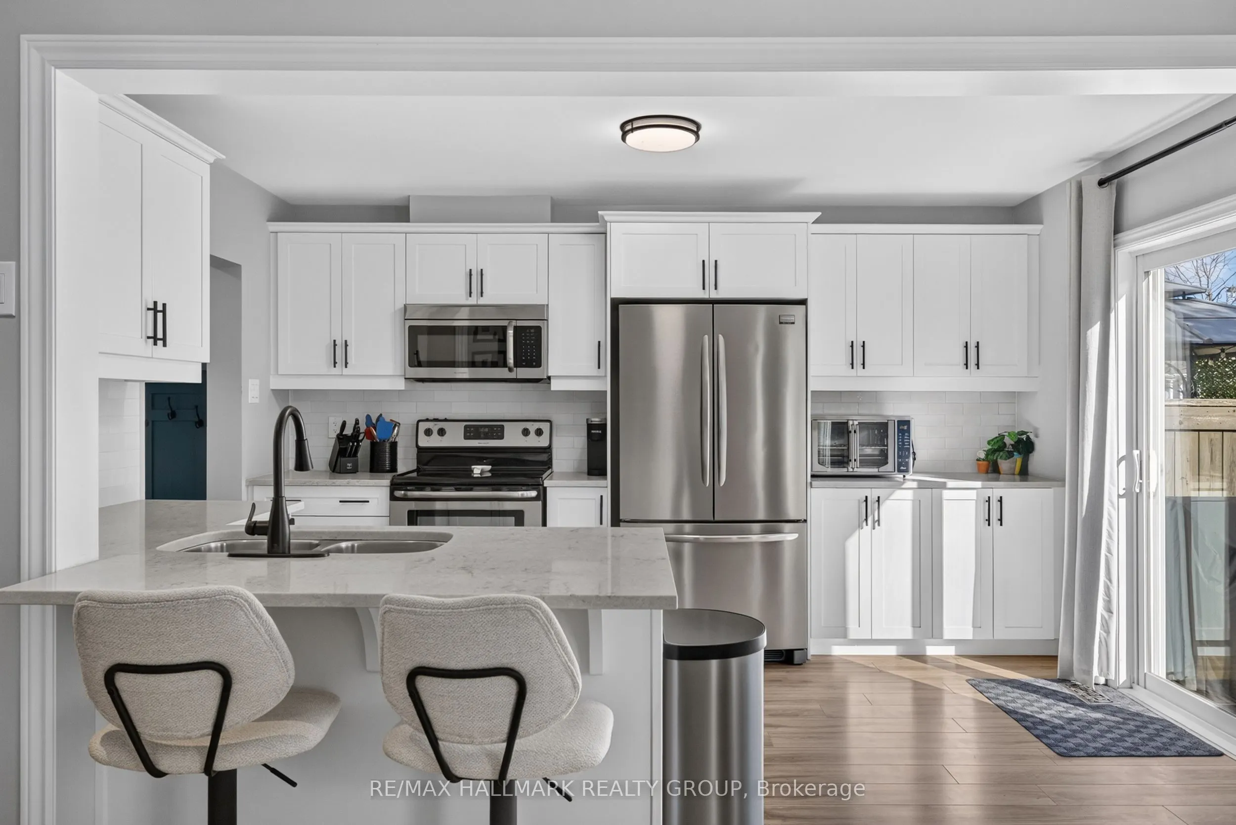 792 Mayfly Crescent