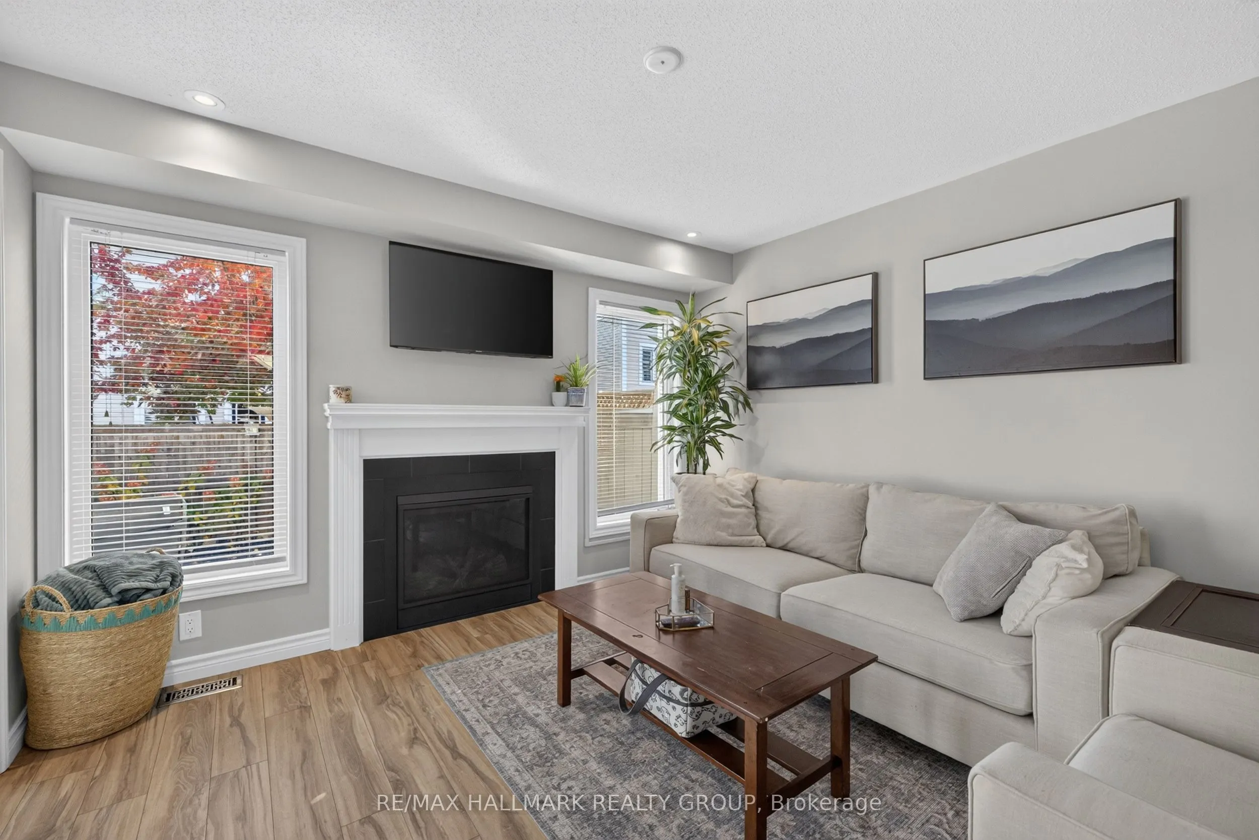 792 Mayfly Crescent