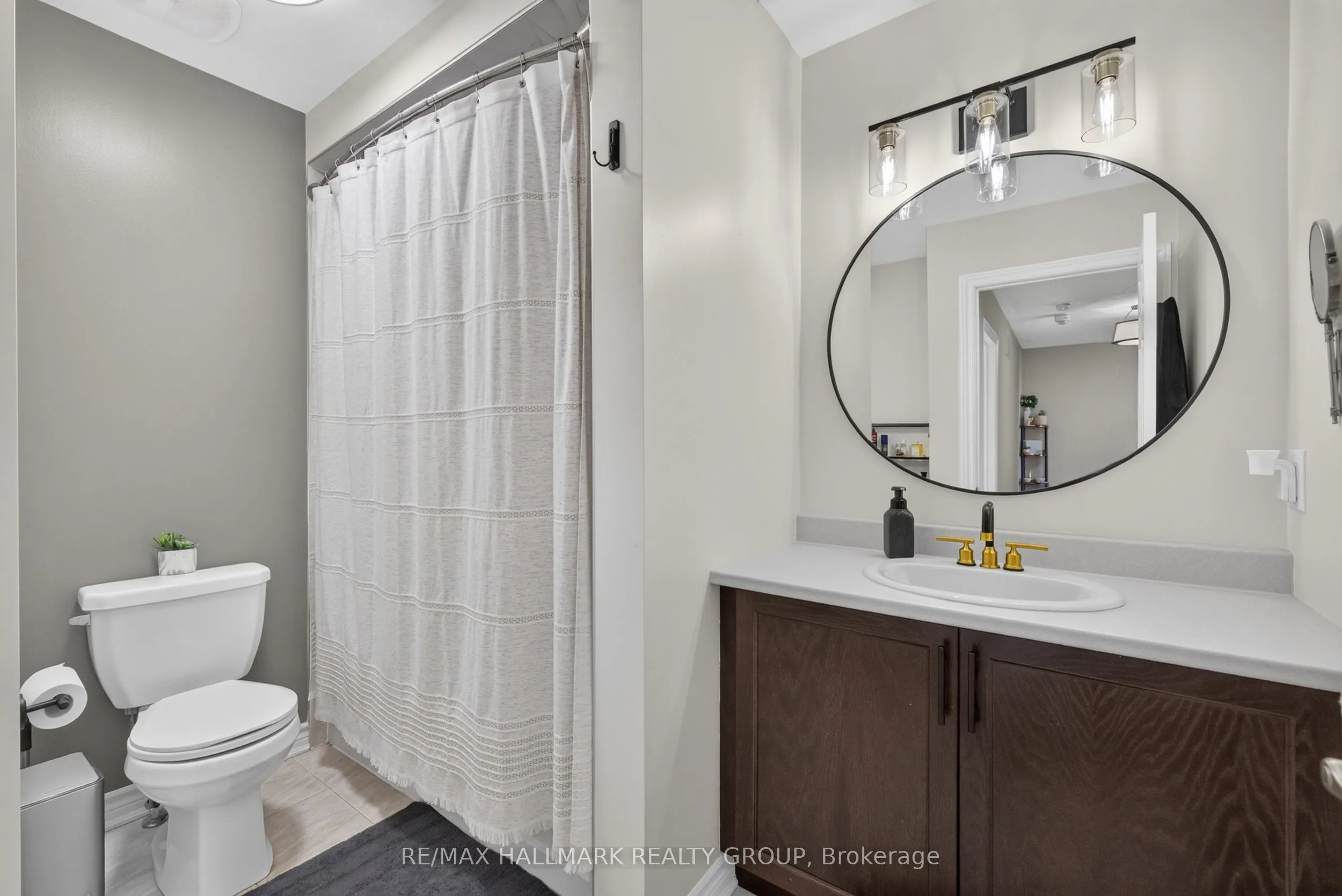 792 Mayfly Crescent