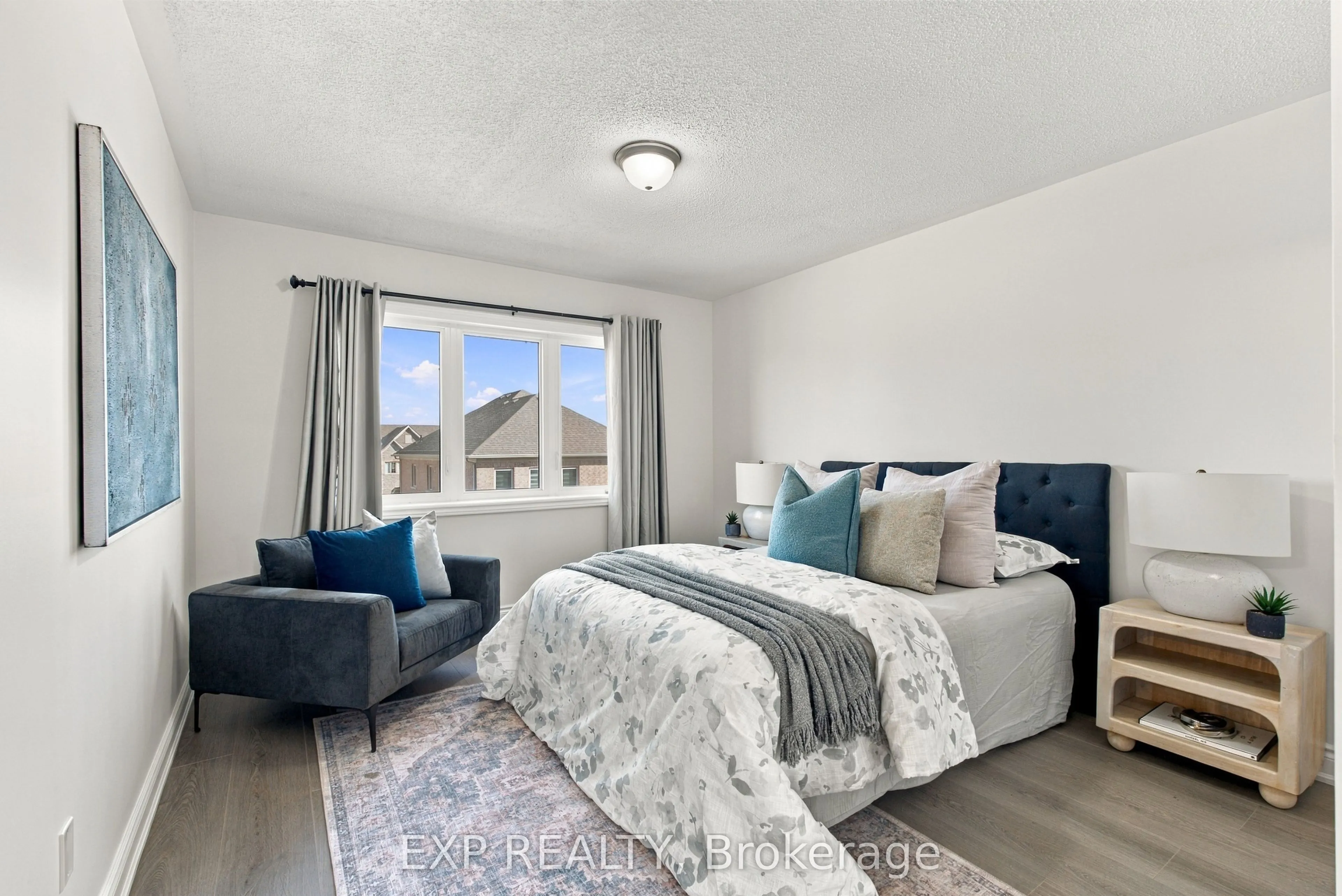 31 Sapphire Way