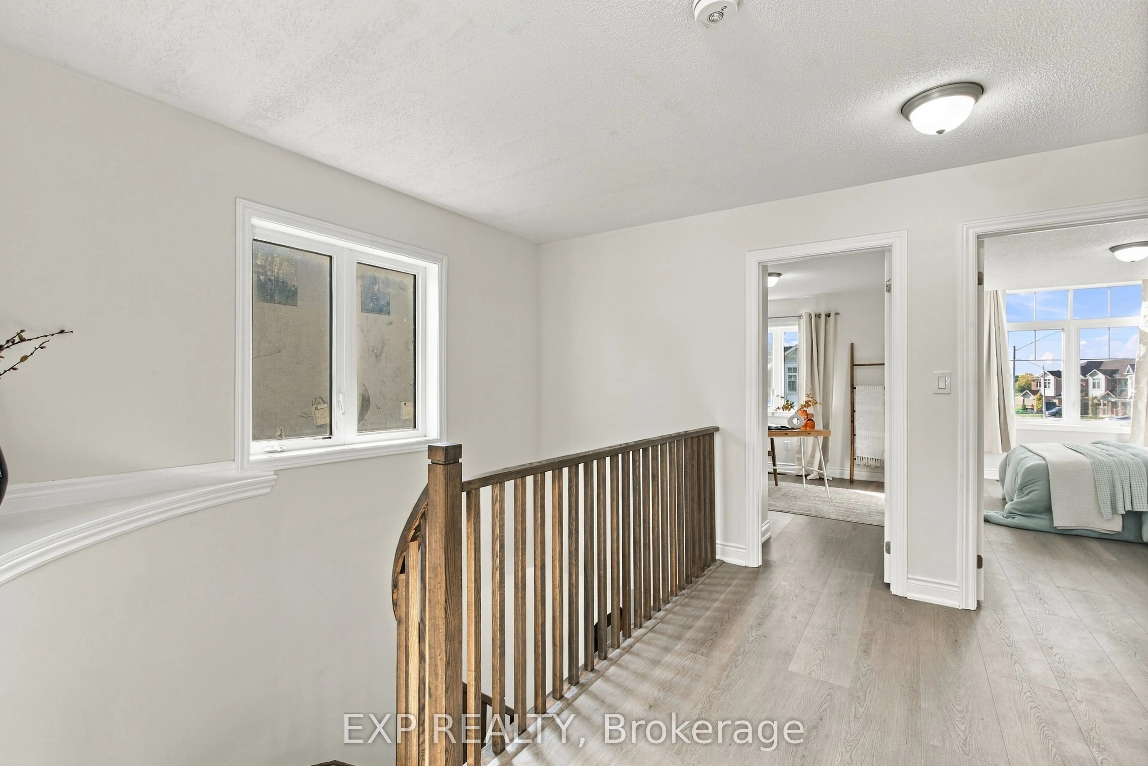 31 Sapphire Way