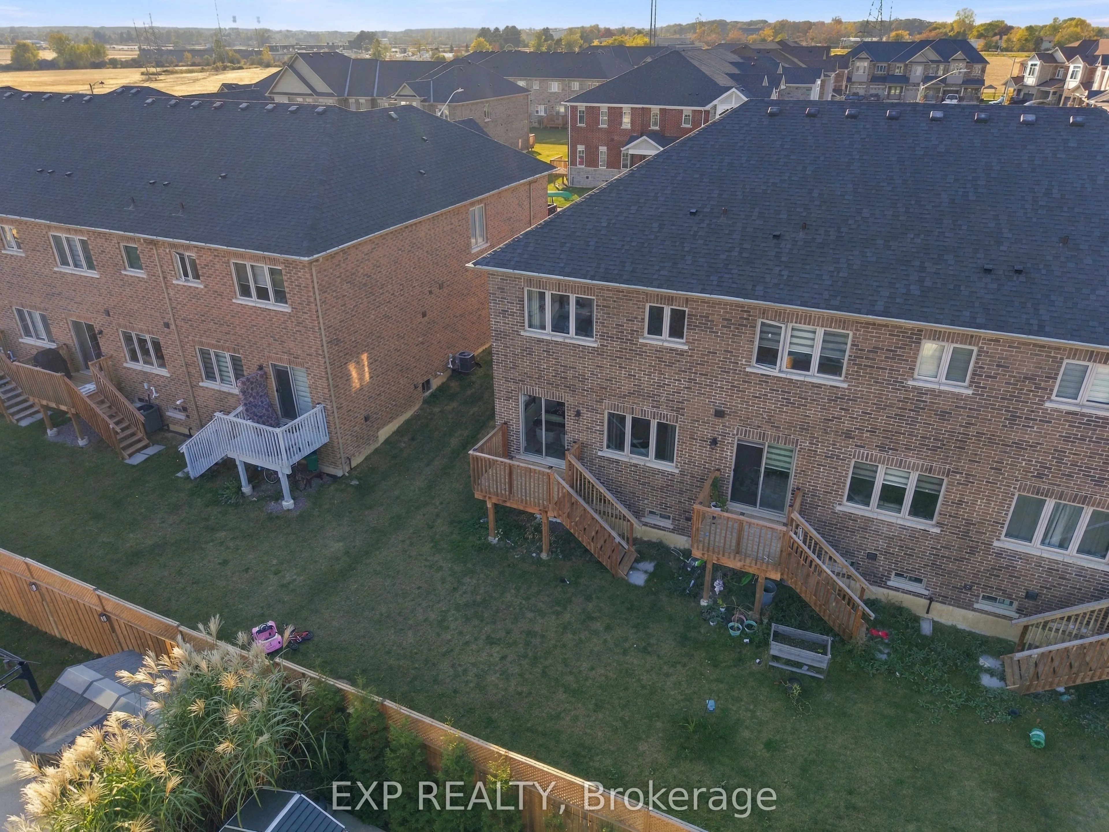 31 Sapphire Way