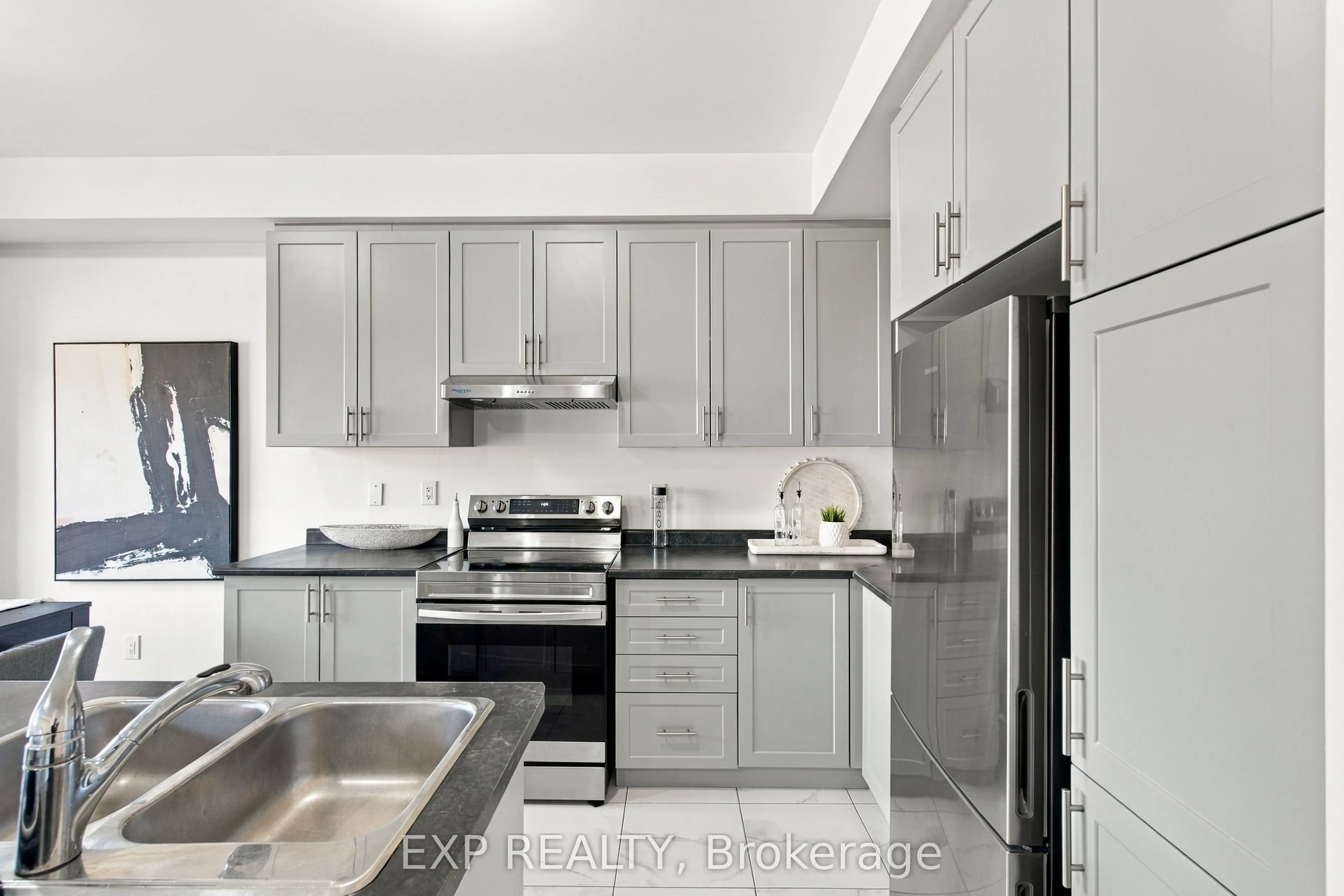 31 Sapphire Way