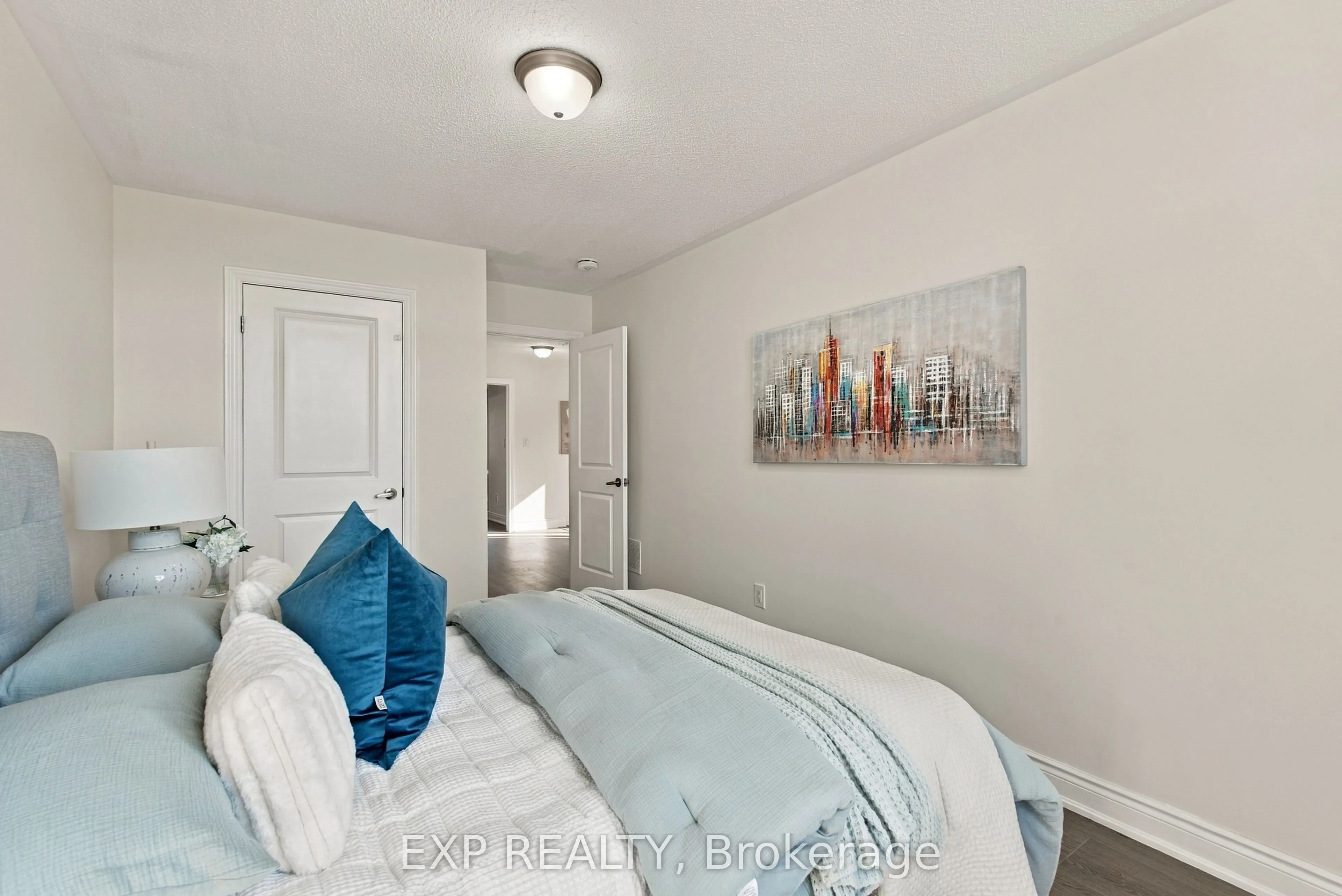 31 Sapphire Way