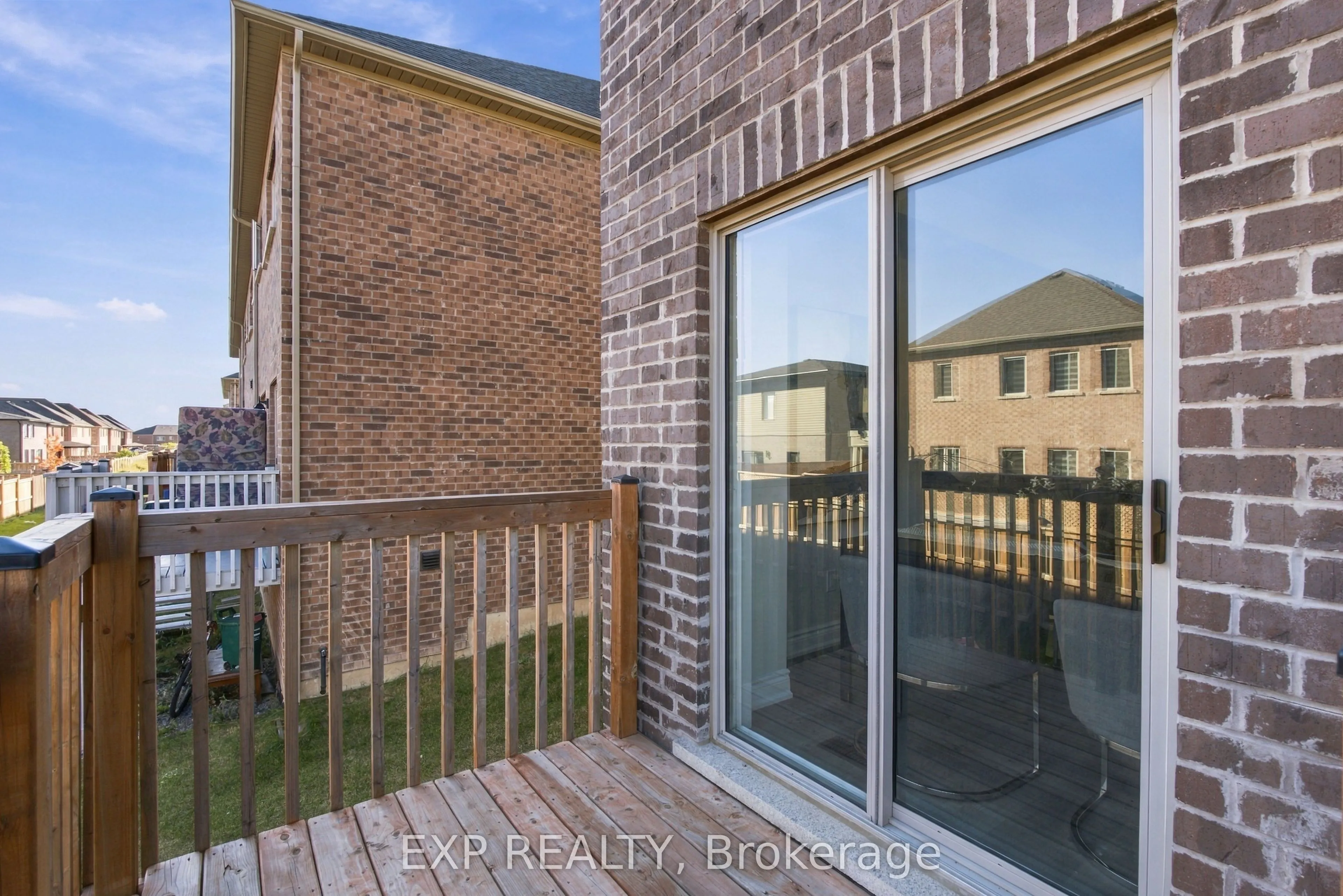 31 Sapphire Way