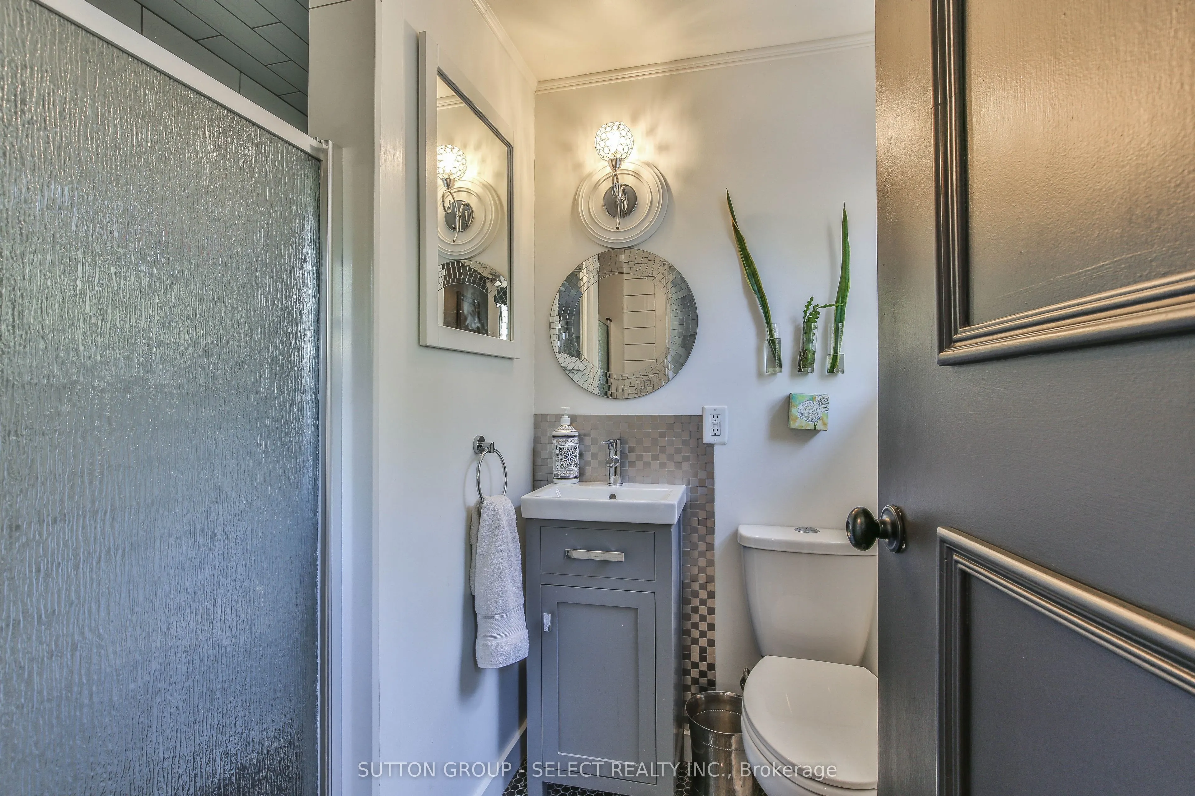 35 Croxton Road W