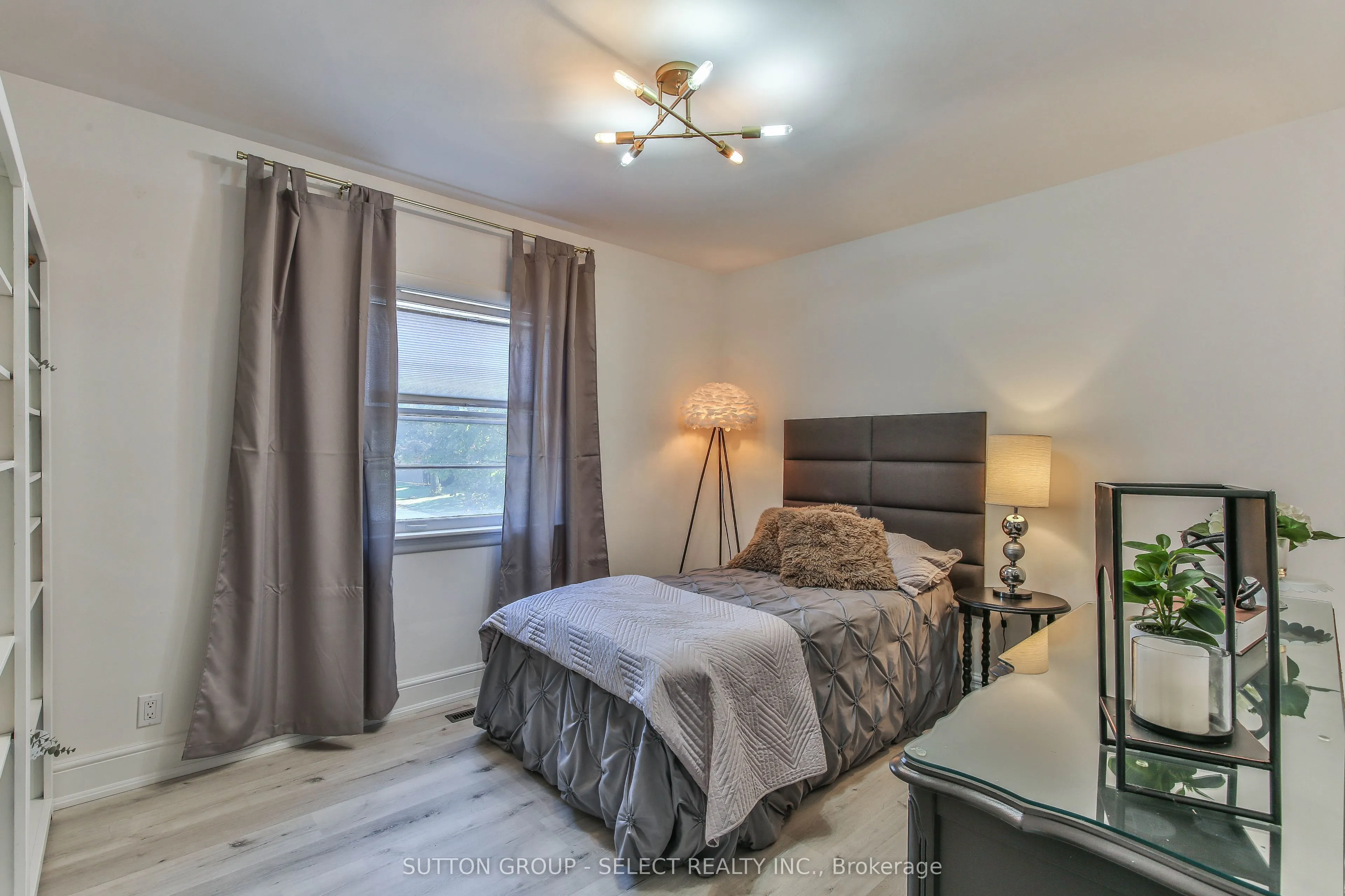 35 Croxton Road W