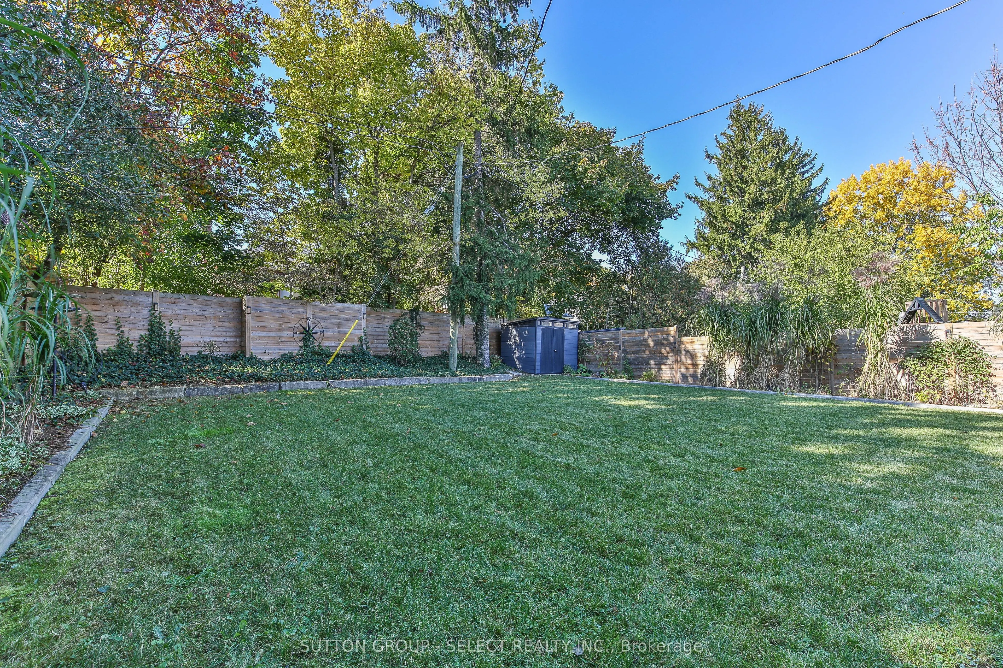 35 Croxton Road W