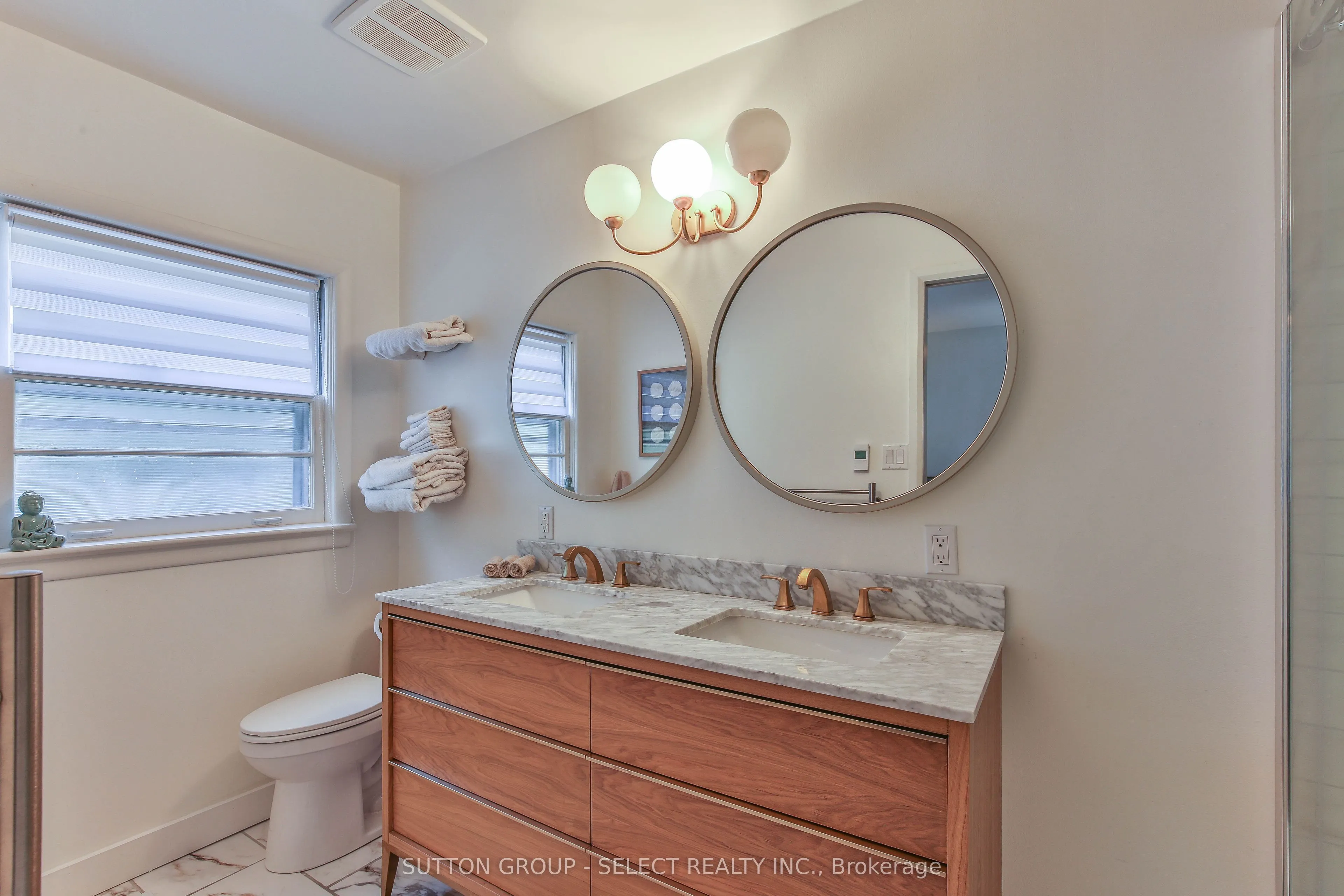 35 Croxton Road W