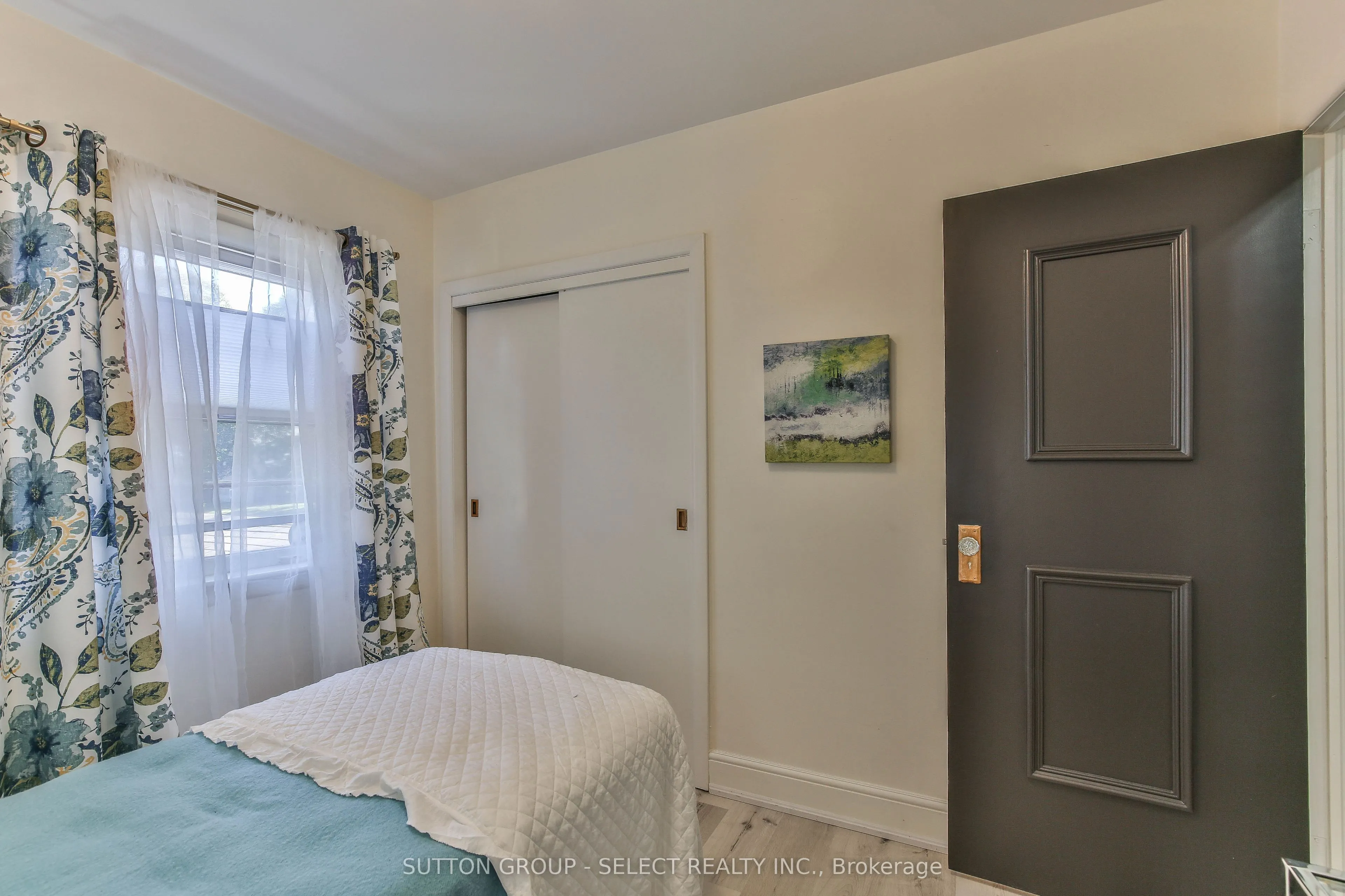 35 Croxton Road W