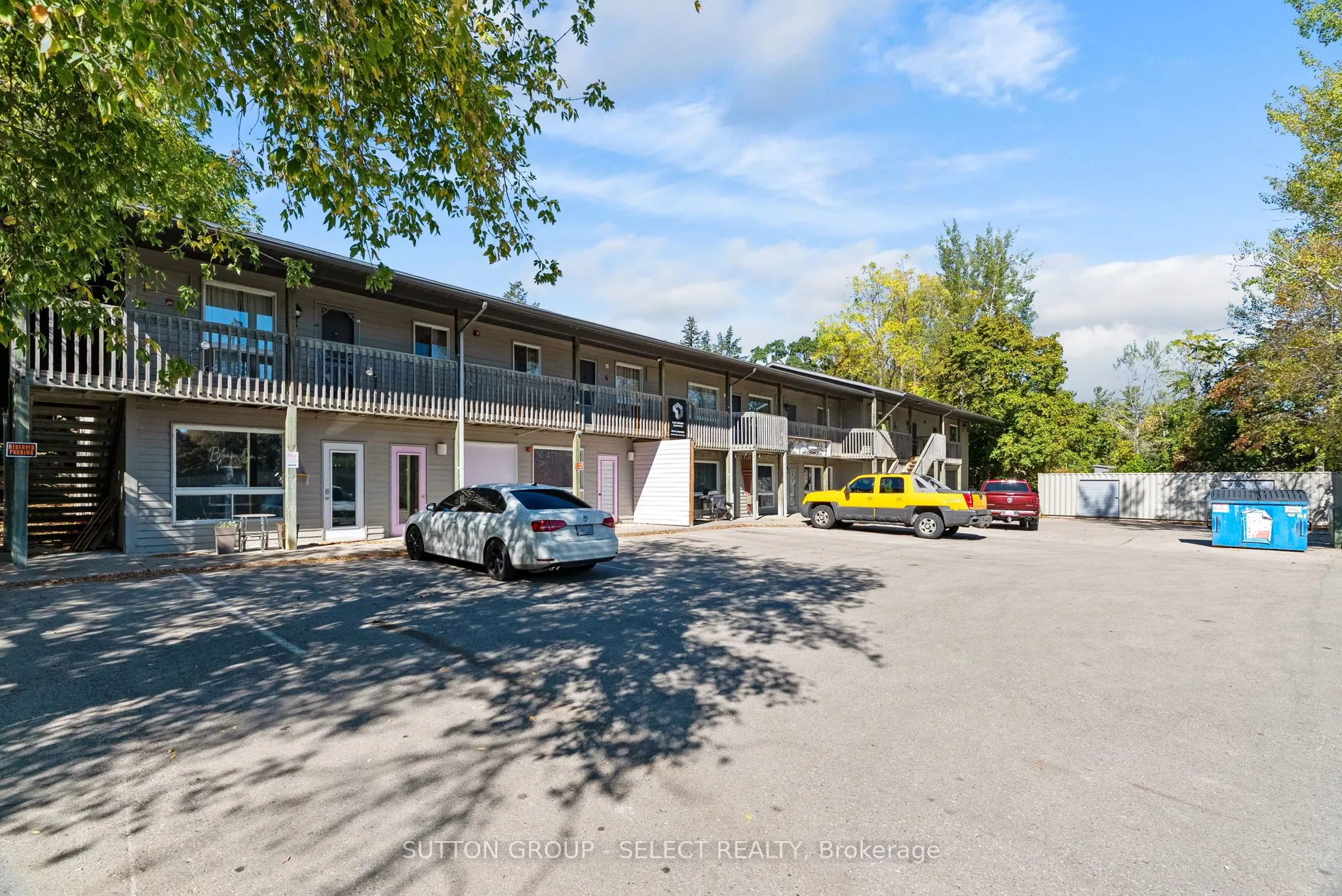47 Ontario Street N