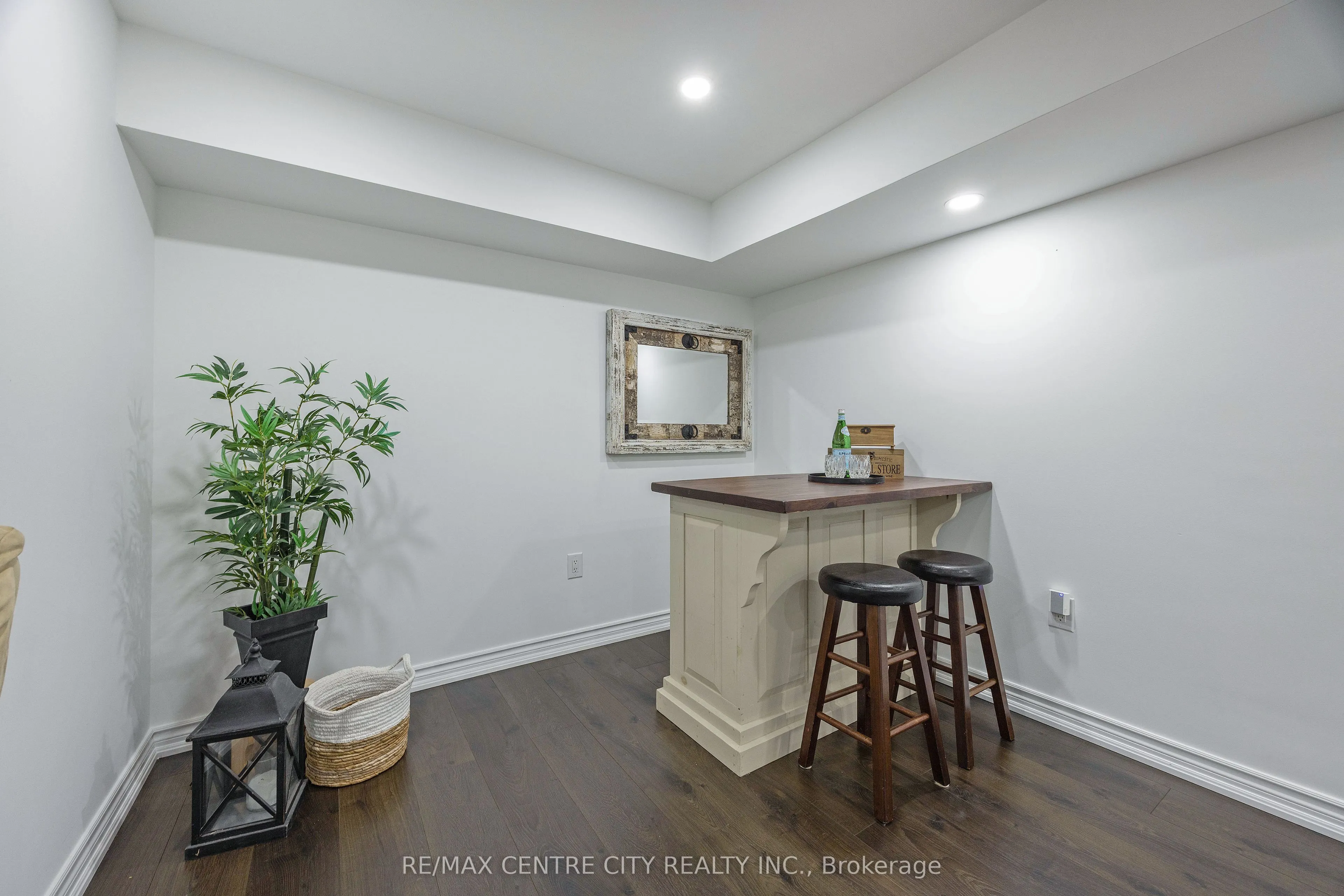 78 Summerdale Place