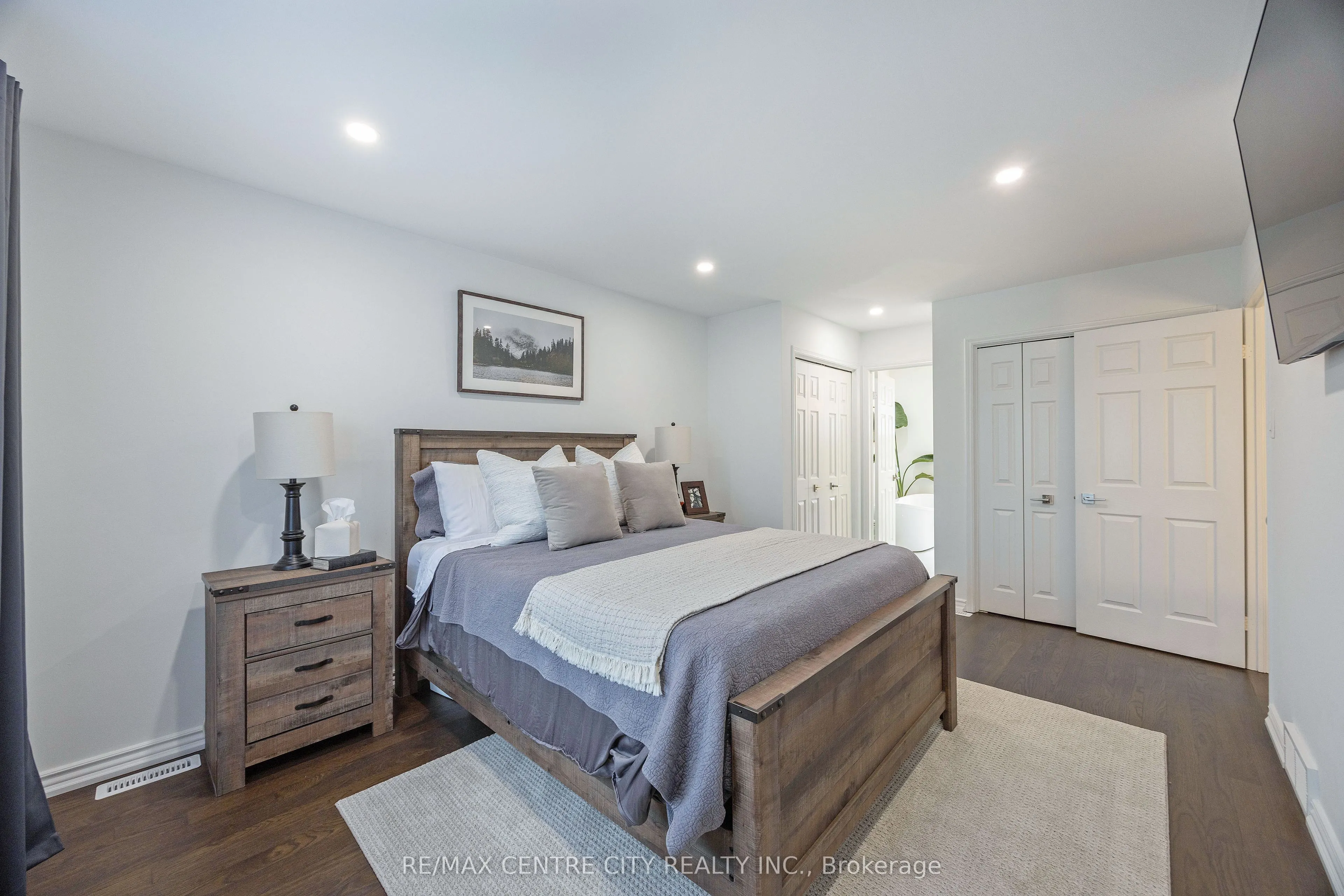 78 Summerdale Place