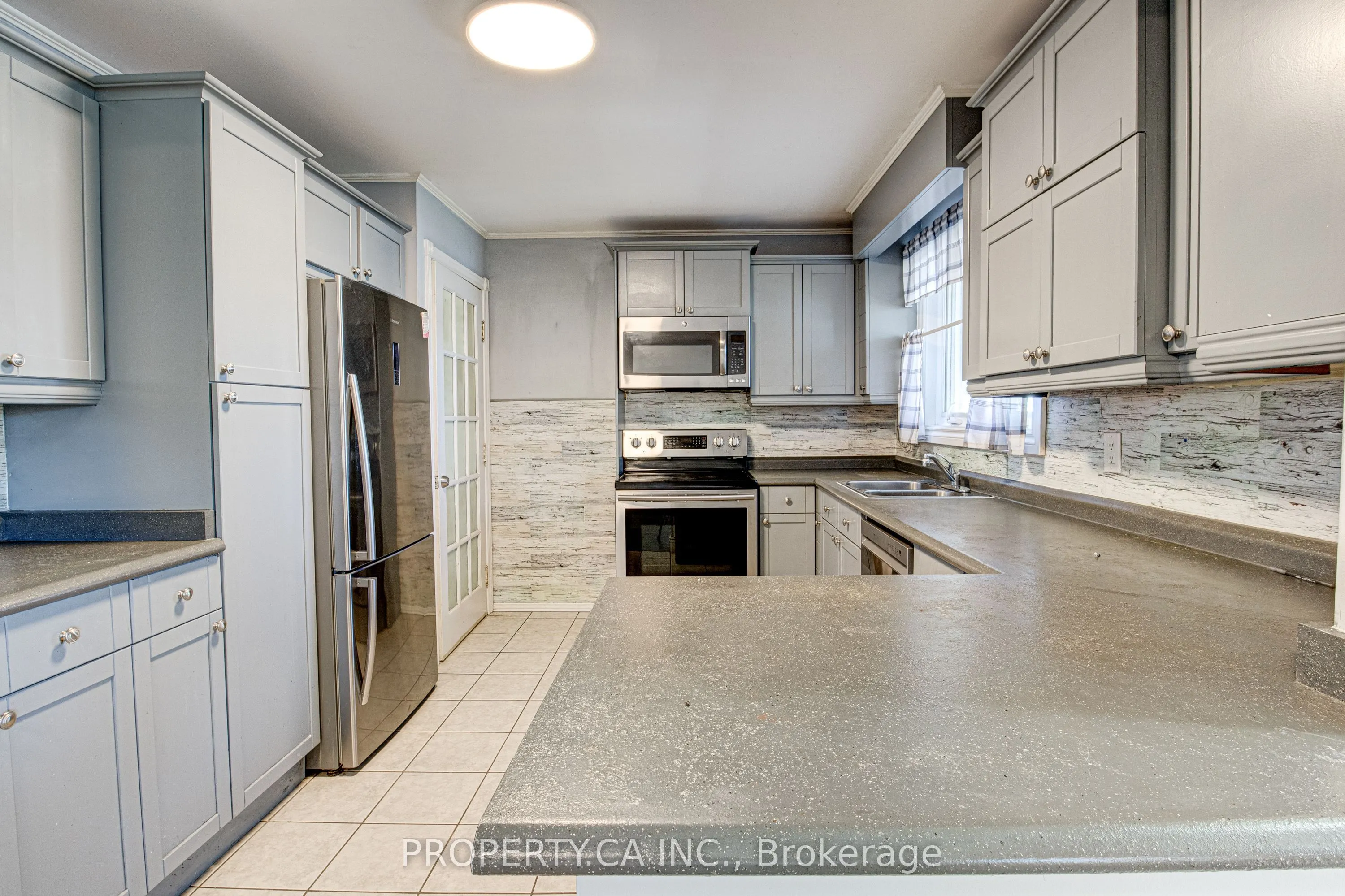 71 Highpark Avenue