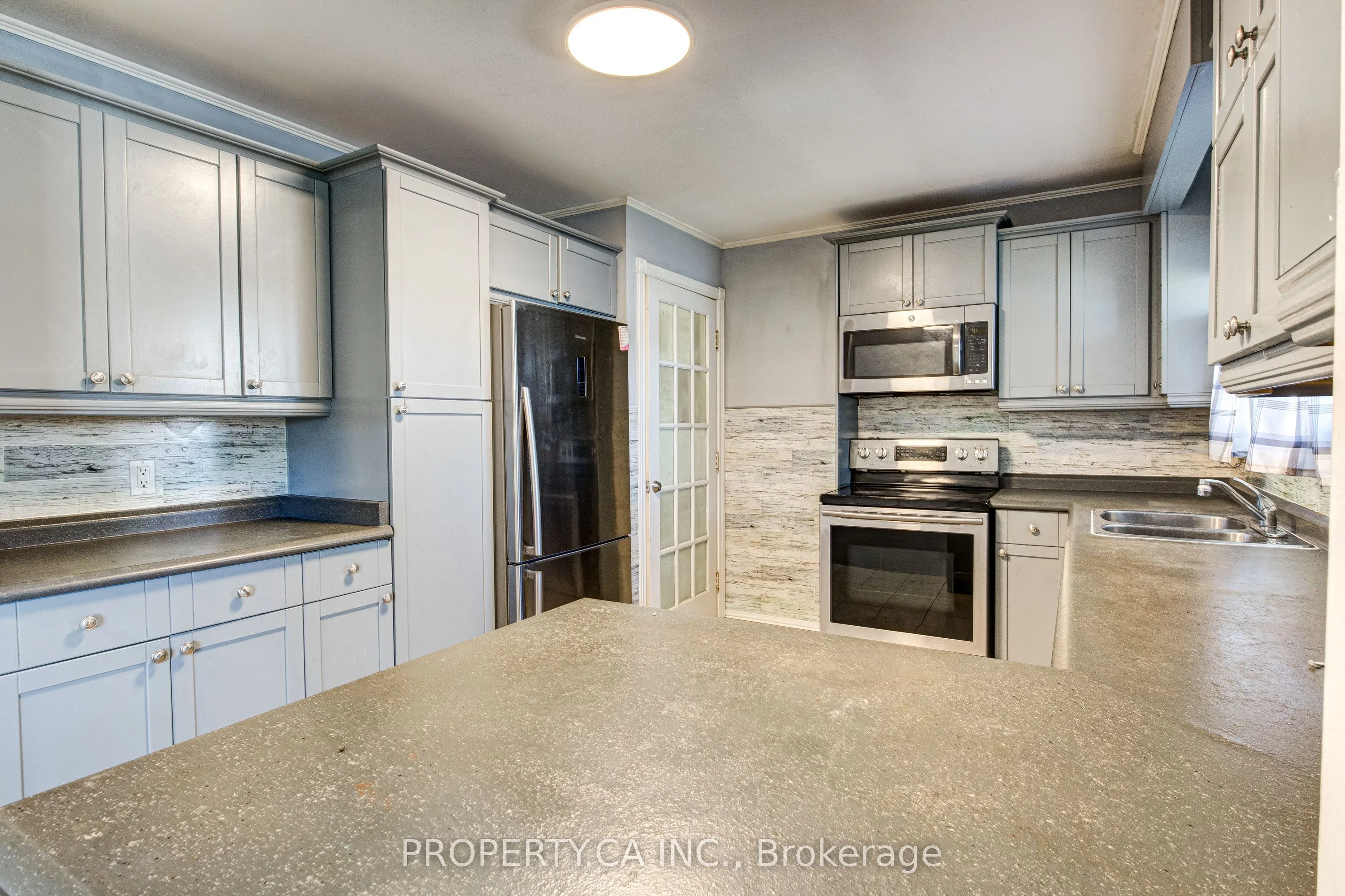 71 Highpark Avenue