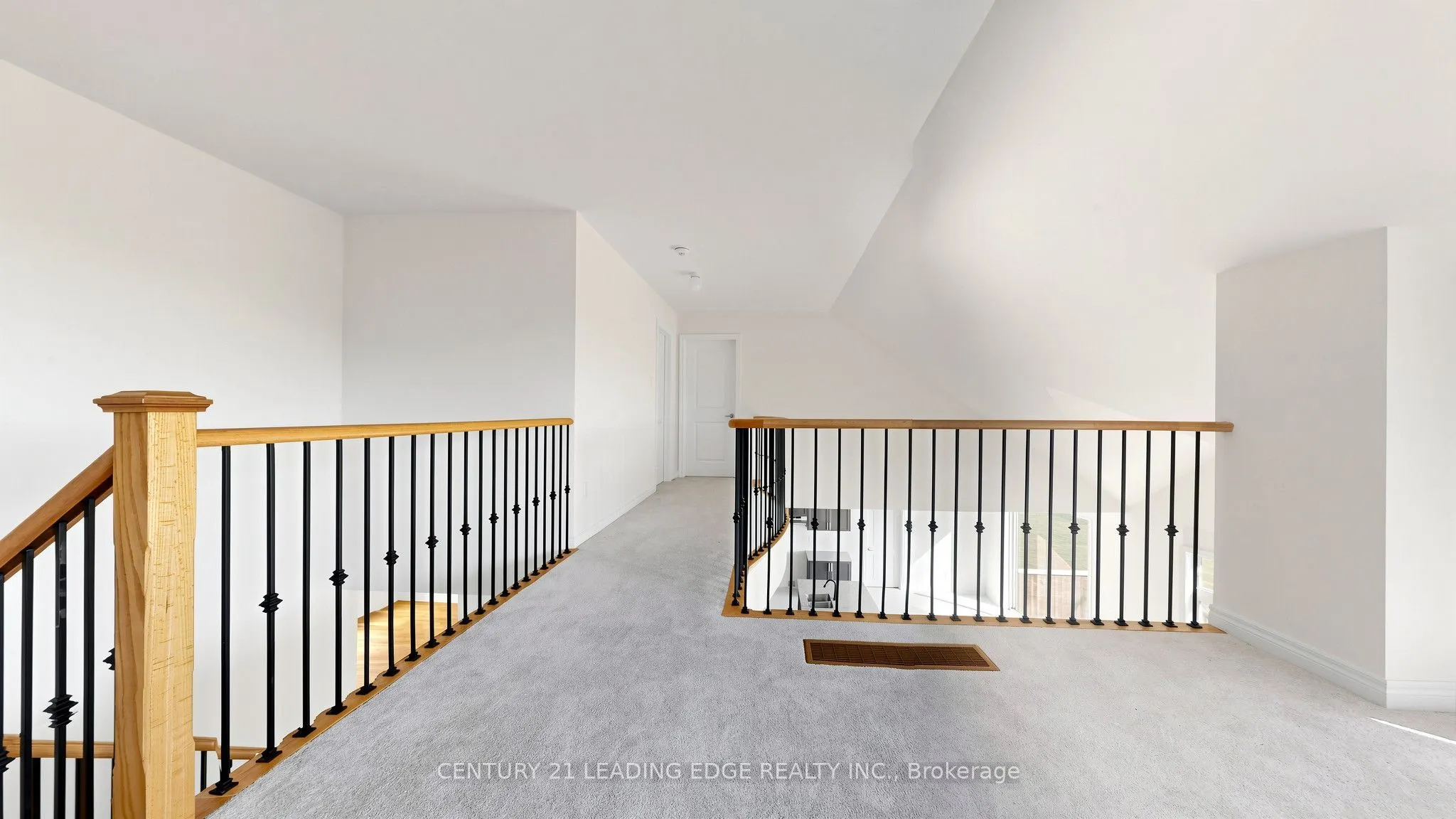 8 Skyvue Crescent