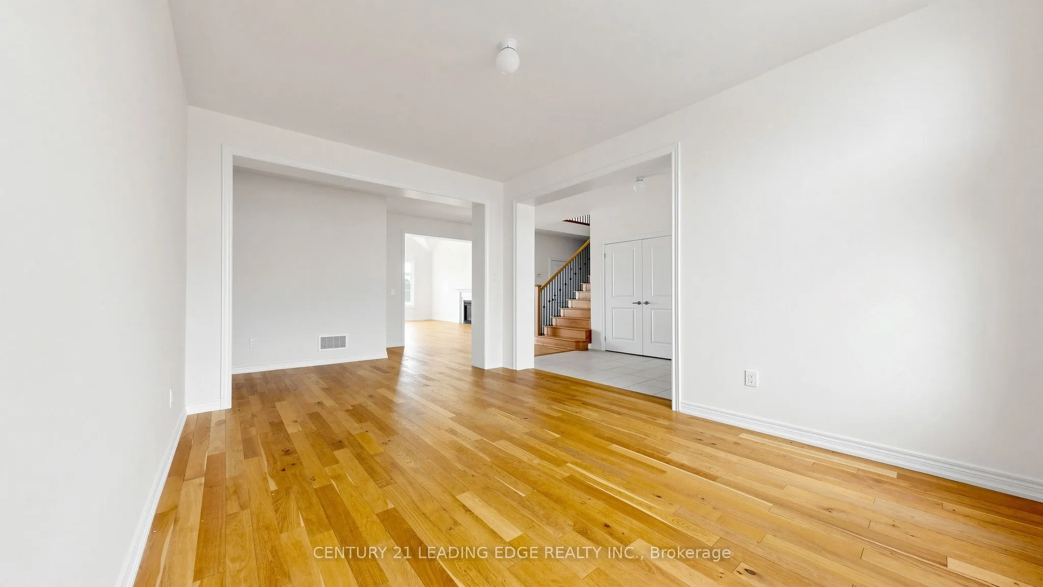 8 Skyvue Crescent