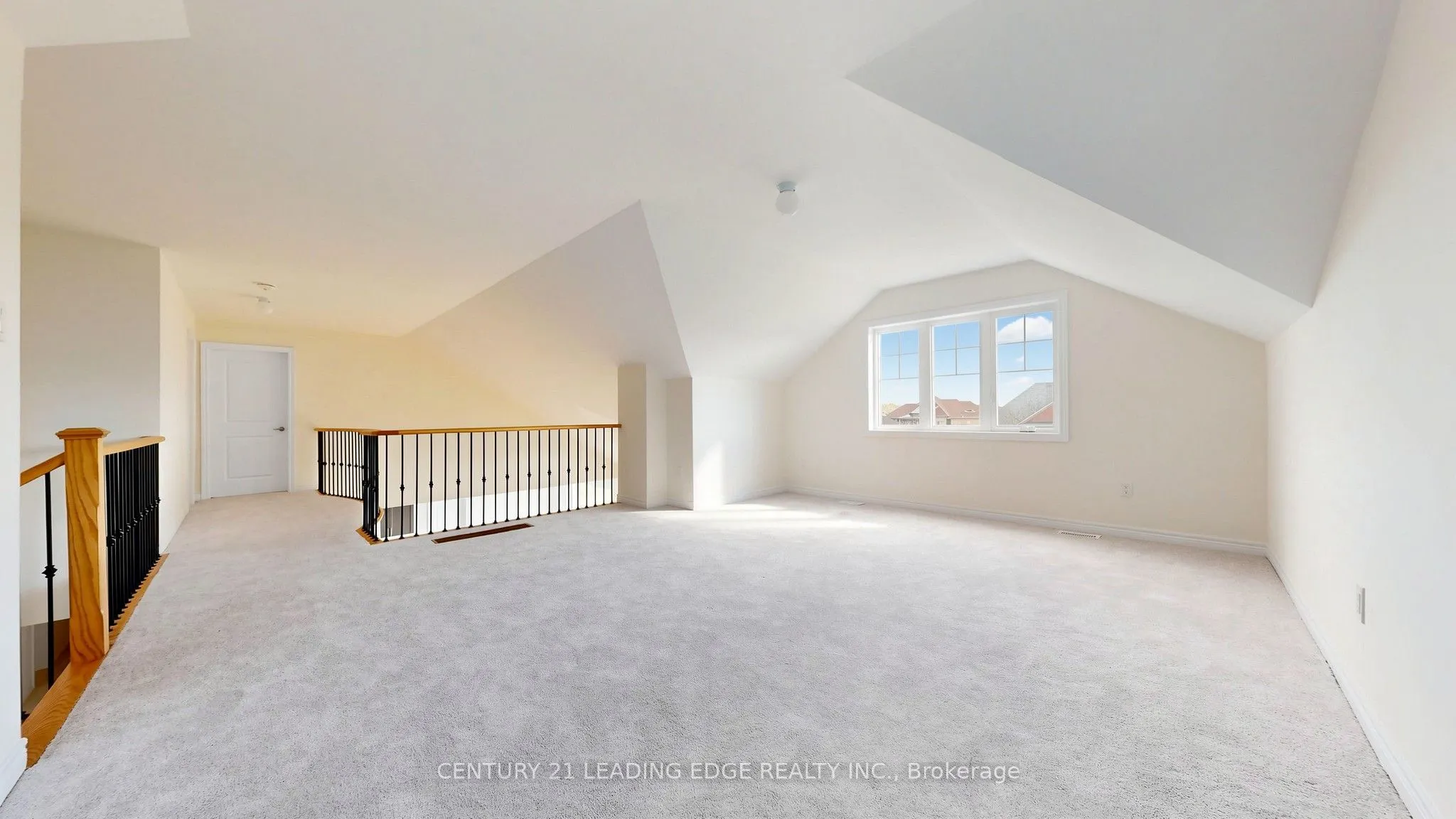 8 Skyvue Crescent