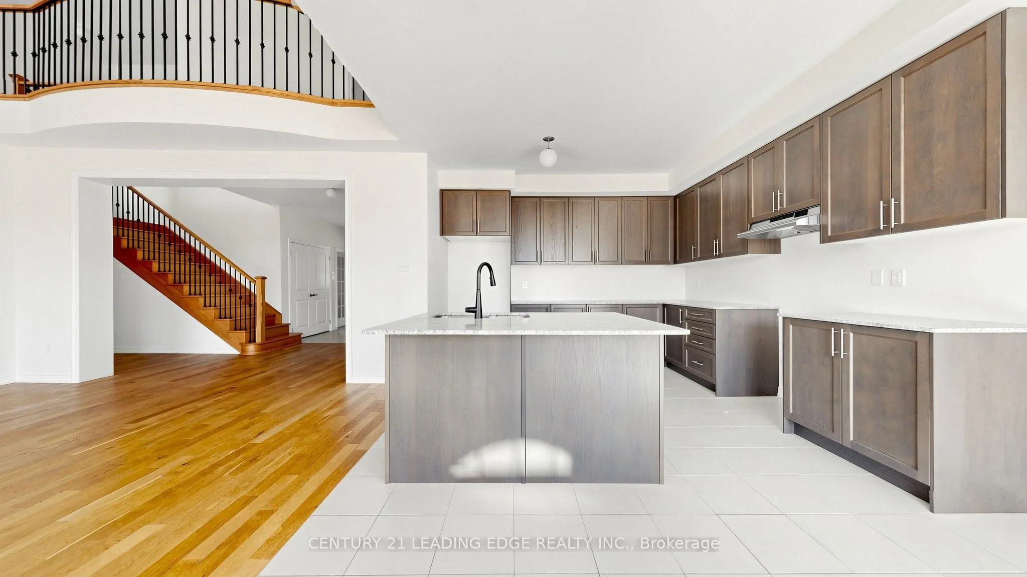8 Skyvue Crescent