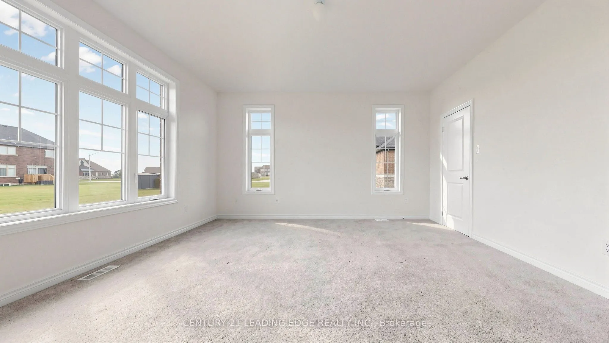 8 Skyvue Crescent